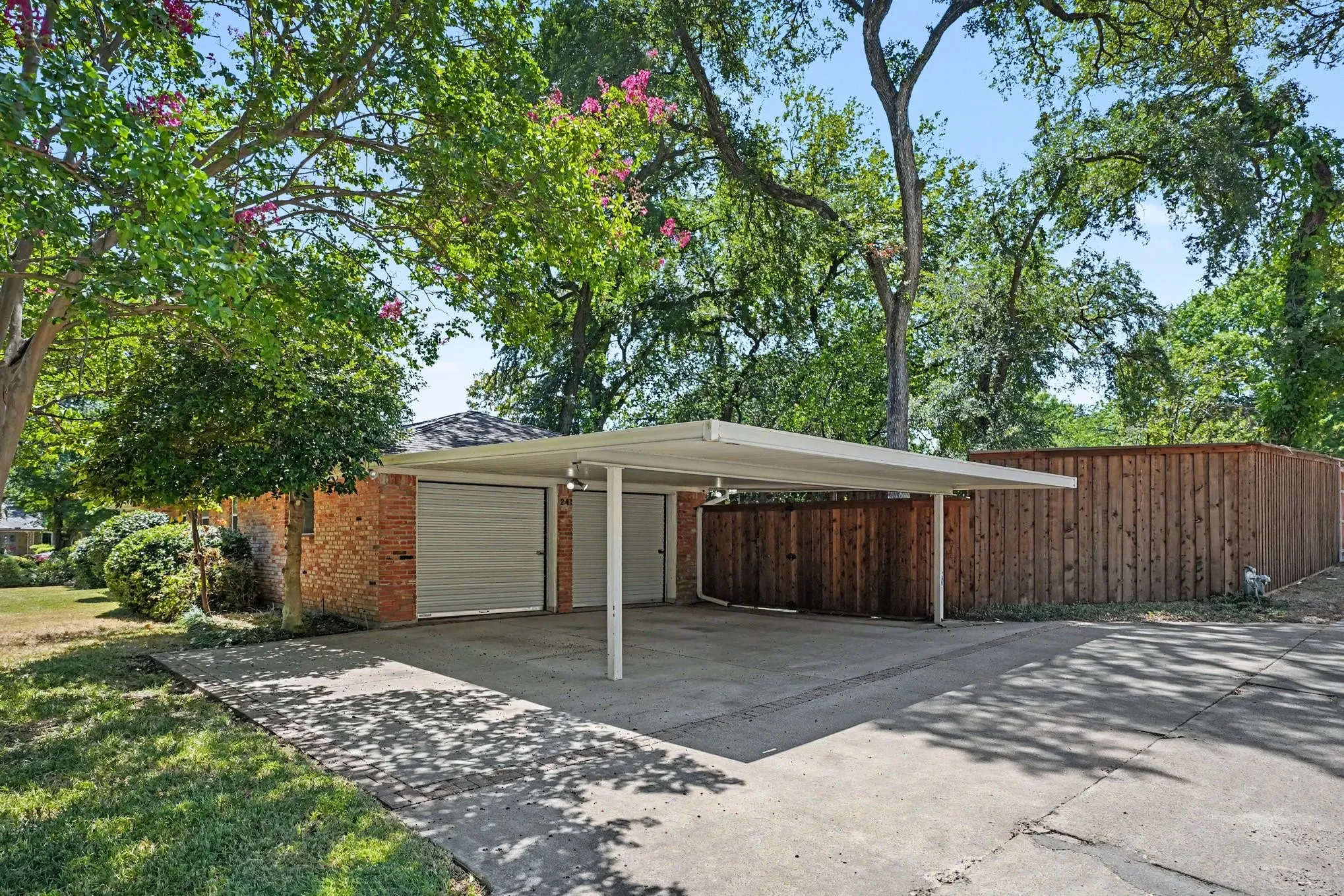 2-car garage & 2-car Carport