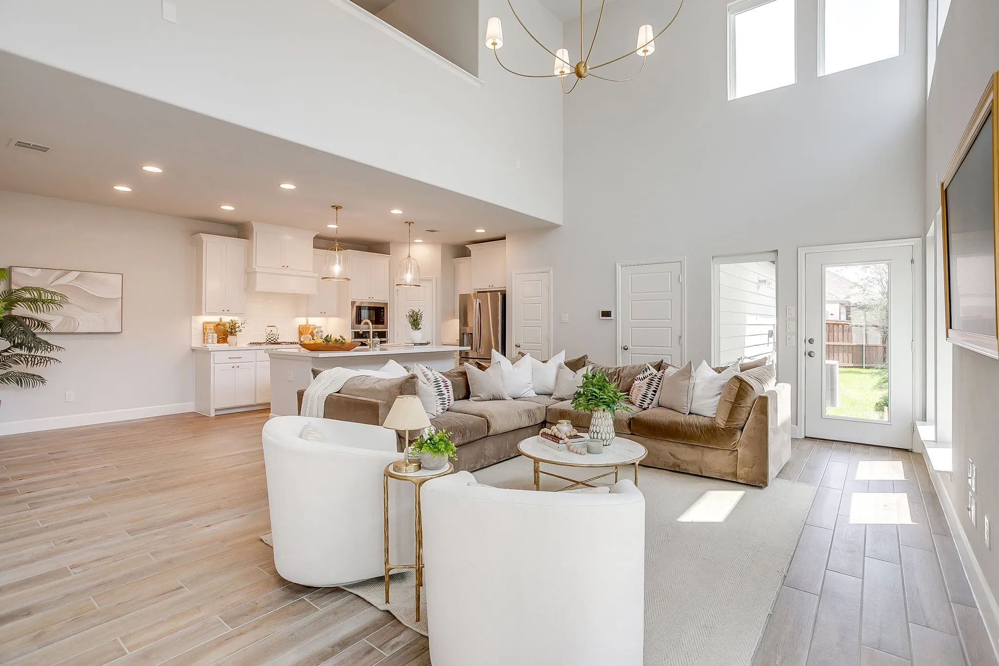 Townhouse For Sale in Parker County , 2117 Eastus Lane, Fort Worth, Texas 76008, 3 Bedroom, 3 Bathroom, 2 Garage spaces, 2,160 Sqft, built in 2023, mls#21367294, Real Estate Agent in Fort Worth, Homes For Sale in Parker county, Homes For Sale in Fort Worth, Realtor in Fort Worth Texas, Real Estate Brokerage Independent Realty Texas, Luminita Cordes Realtor