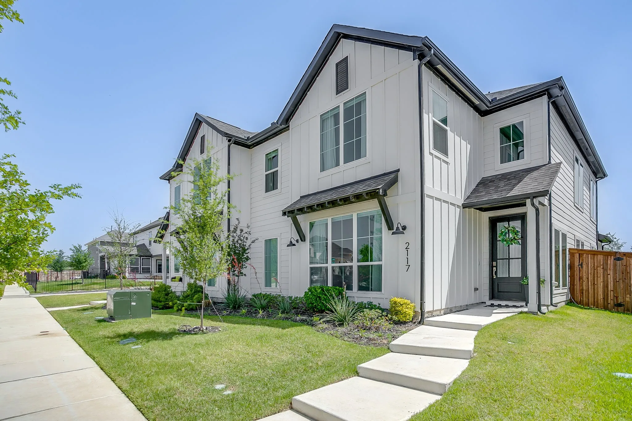 Townhouse For Sale in Parker County , 2117 Eastus Lane, Fort Worth, Texas 76008, 3 Bedroom, 3 Bathroom, 2 Garage spaces, 2,160 Sqft, built in 2023, mls#21367294, Real Estate Agent in Fort Worth, Homes For Sale in Parker county, Homes For Sale in Fort Worth, Realtor in Fort Worth Texas, Real Estate Brokerage Independent Realty Texas, Luminita Cordes Realtor