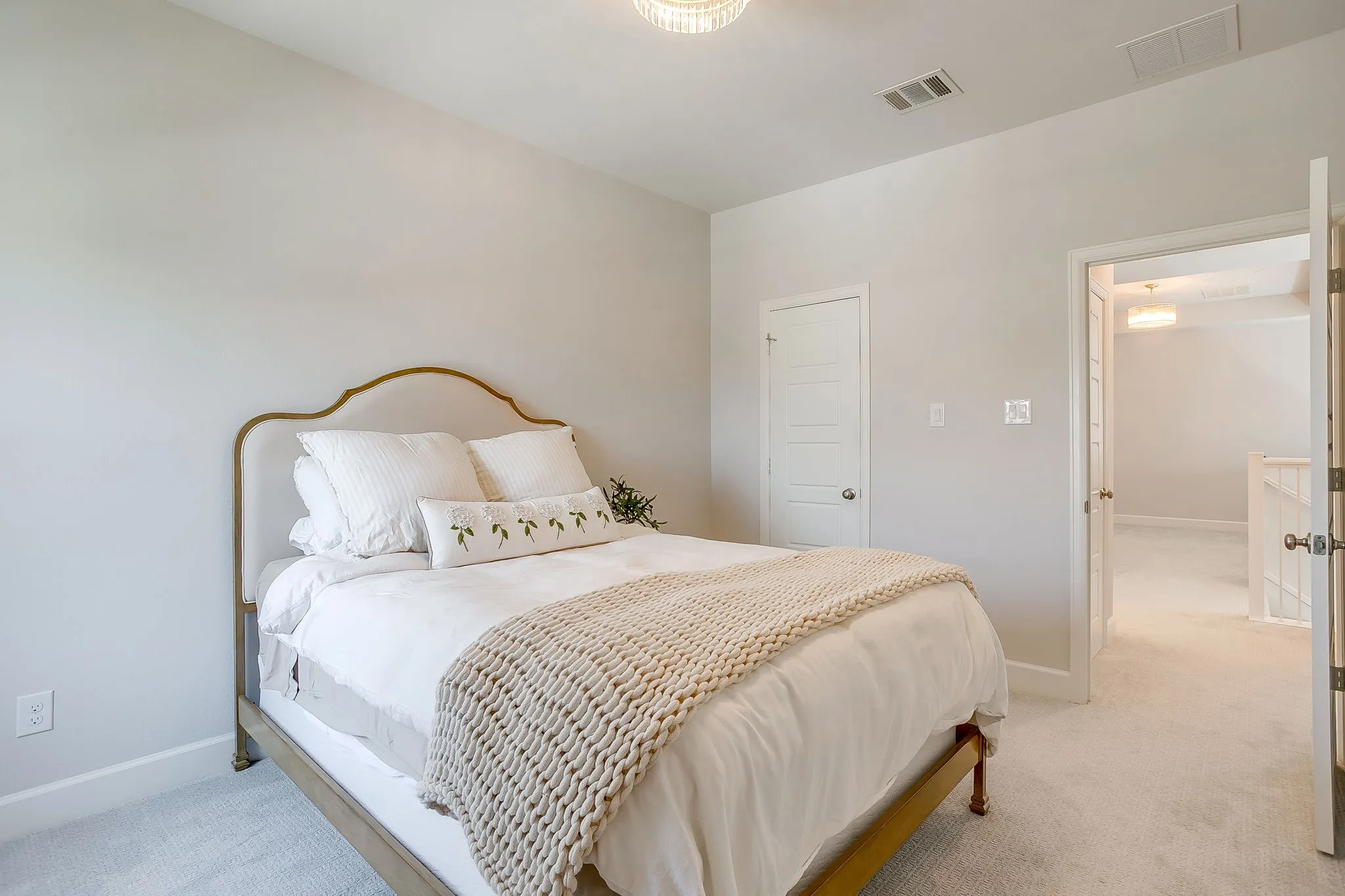 Townhouse For Sale in Parker County , 2117 Eastus Lane, Fort Worth, Texas 76008, 3 Bedroom, 3 Bathroom, 2 Garage spaces, 2,160 Sqft, built in 2023, mls#21367294, Real Estate Agent in Fort Worth, Homes For Sale in Parker county, Homes For Sale in Fort Worth, Realtor in Fort Worth Texas, Real Estate Brokerage Independent Realty Texas, Luminita Cordes Realtor