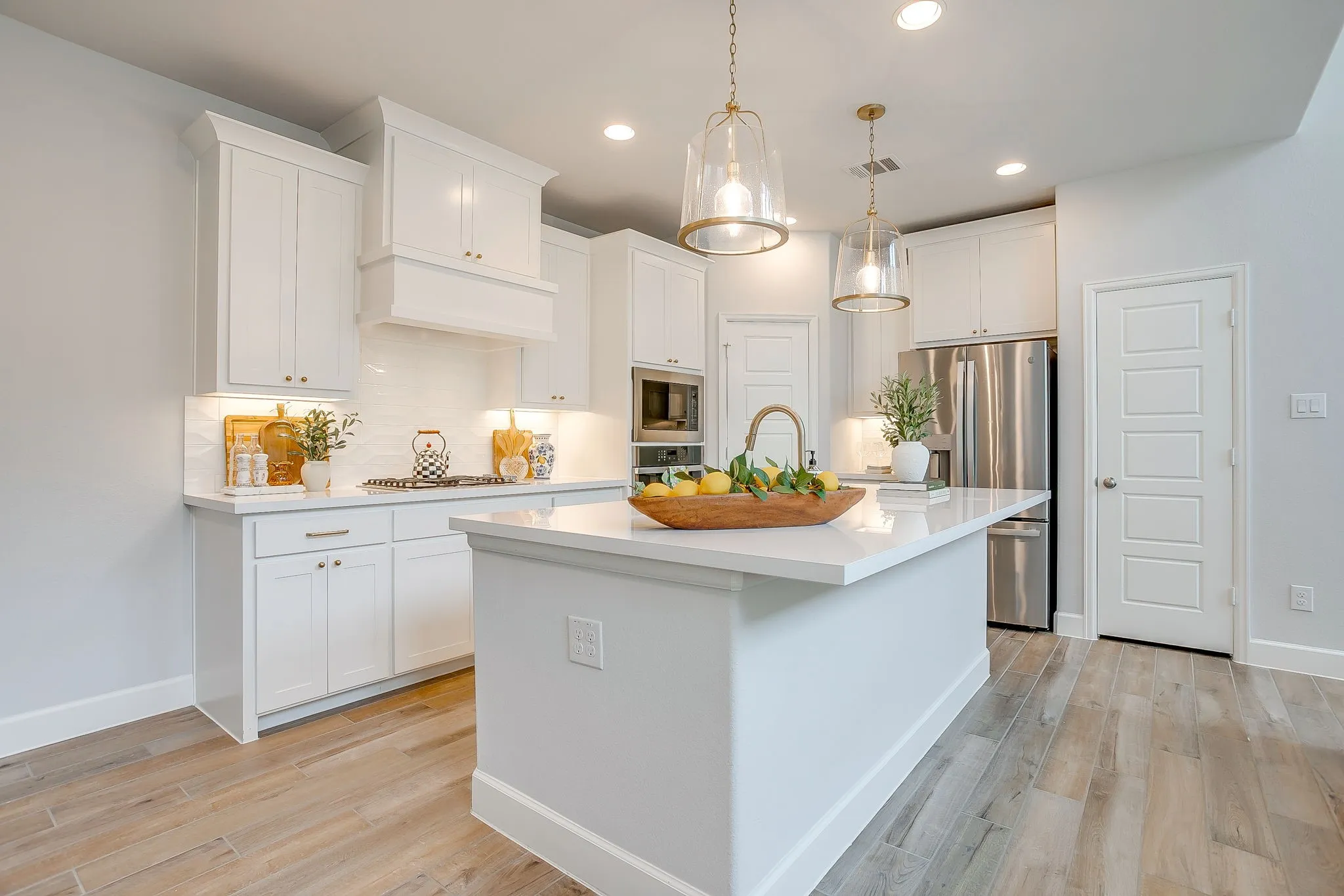 Townhouse For Sale in Parker County , 2117 Eastus Lane, Fort Worth, Texas 76008, 3 Bedroom, 3 Bathroom, 2 Garage spaces, 2,160 Sqft, built in 2023, mls#21367294, Real Estate Agent in Fort Worth, Homes For Sale in Parker county, Homes For Sale in Fort Worth, Realtor in Fort Worth Texas, Real Estate Brokerage Independent Realty Texas, Luminita Cordes Realtor