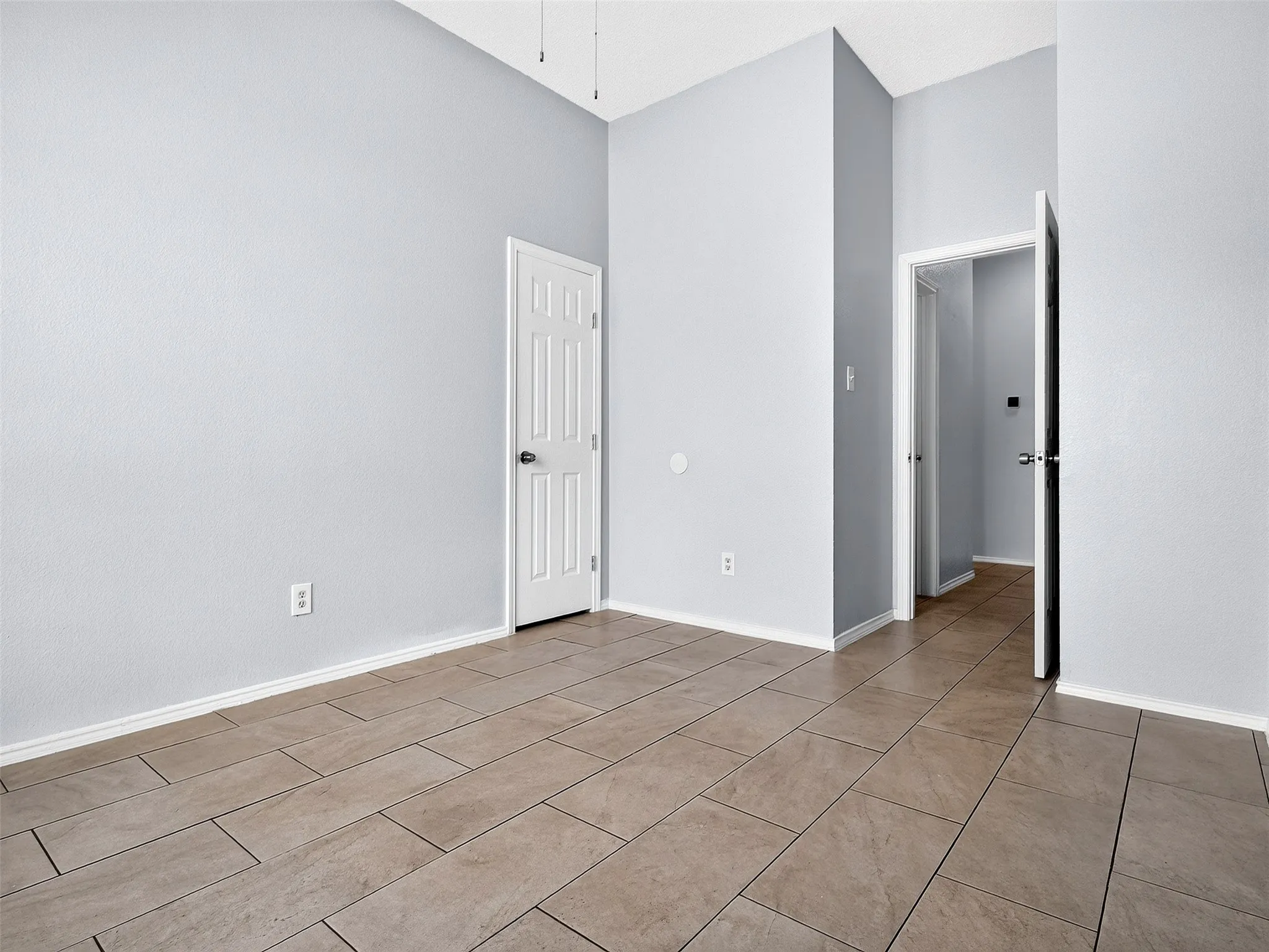 Single Family Residence For Sale in Dallas County , 1022 Pondview Drive, Cedar Hill, Texas 75104, 4 Bedroom, 2 Bathroom, 2 Garage spaces, 2,150 Sqft, built in 2001, mls#21367296, Real Estate Agent in Cedar Hill, Homes For Sale in Dallas county, Homes For Sale in Cedar Hill, Realtor in Cedar Hill Texas, Real Estate Brokerage Independent Realty Texas, Luminita Cordes Realtor