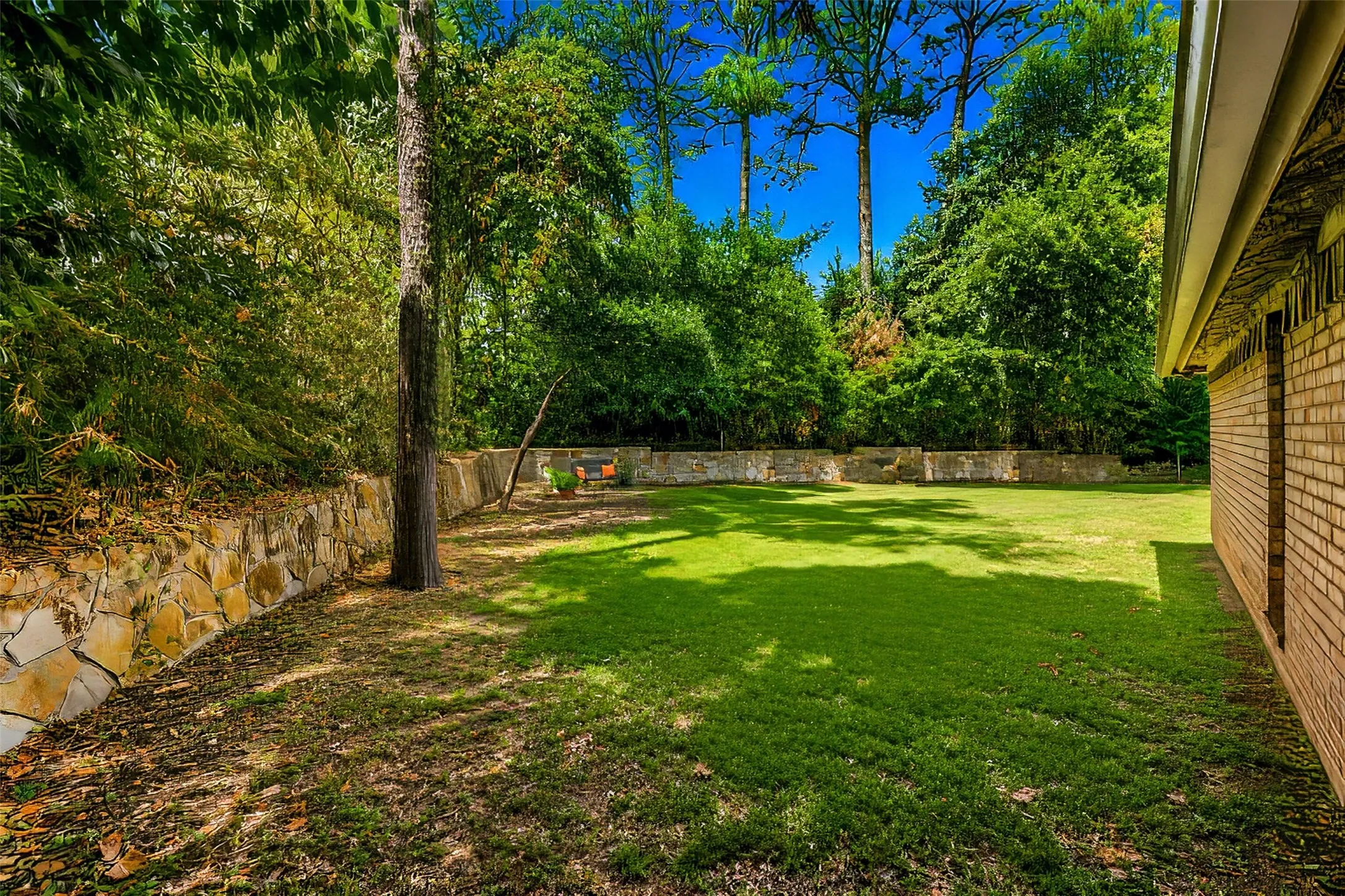 Expansive lawn around the home.
