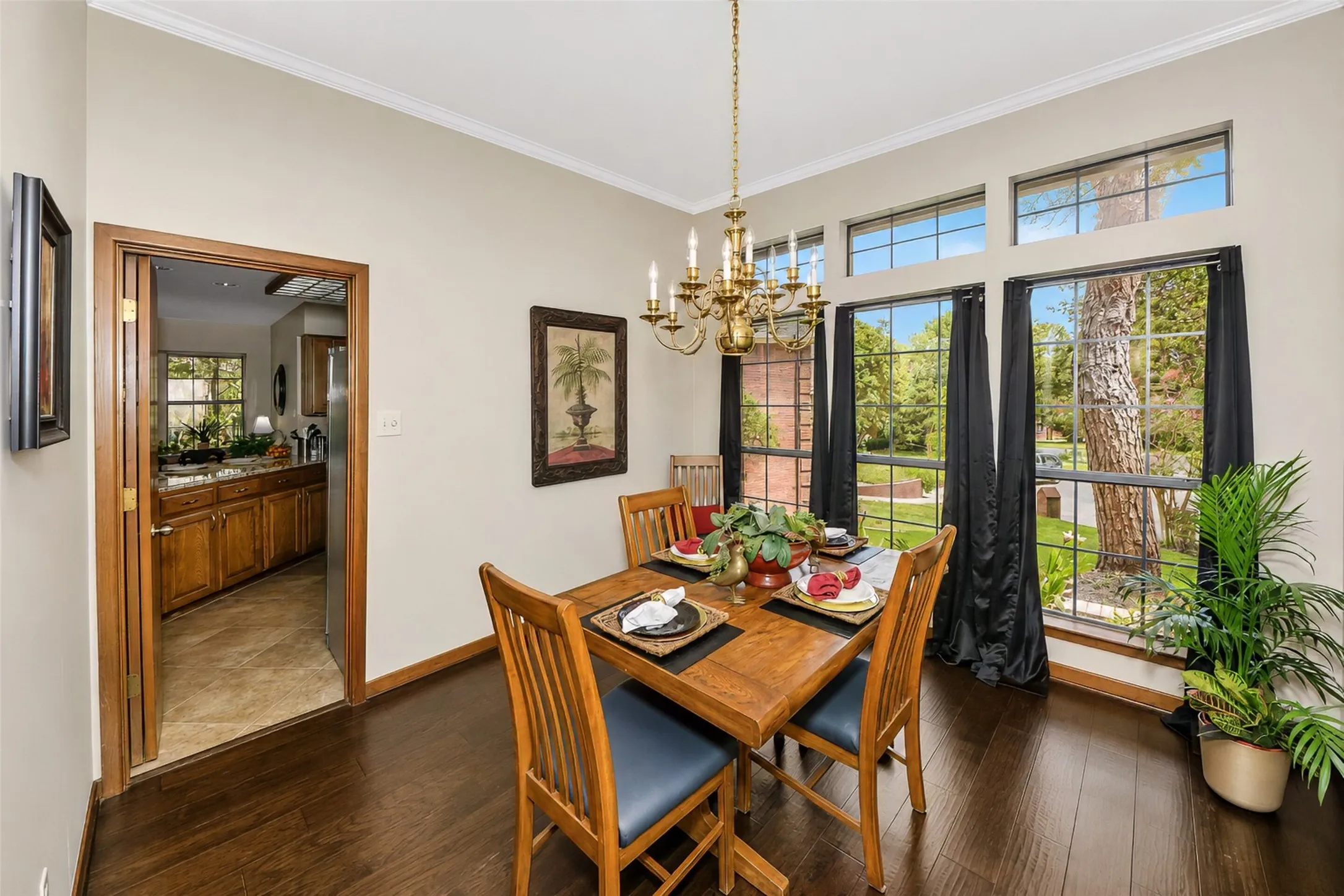 Formal Dining