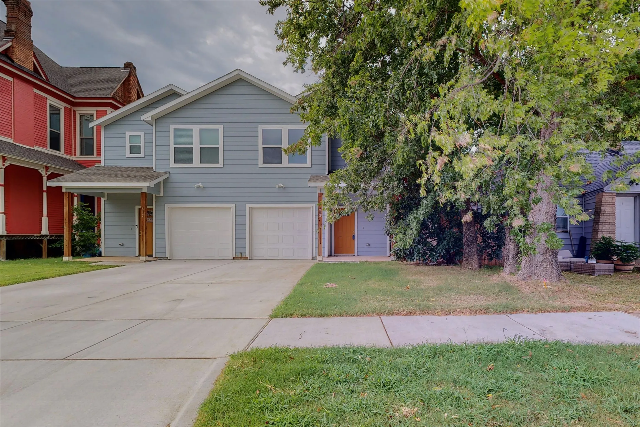 Duplex For Rent in Grayson County , 618 W Sears Street, Denison, Texas 75020, 3 Bedroom, 3 Bathroom, 1 Garage spaces, 1,422 Sqft, built in 2023, mls#21367310, Real Estate Agent in Denison, Homes For Rent in Grayson county, Homes For Rent in Denison, Realtor in Denison Texas, Real Estate Brokerage Independent Realty Texas, Luminita Cordes Realtor