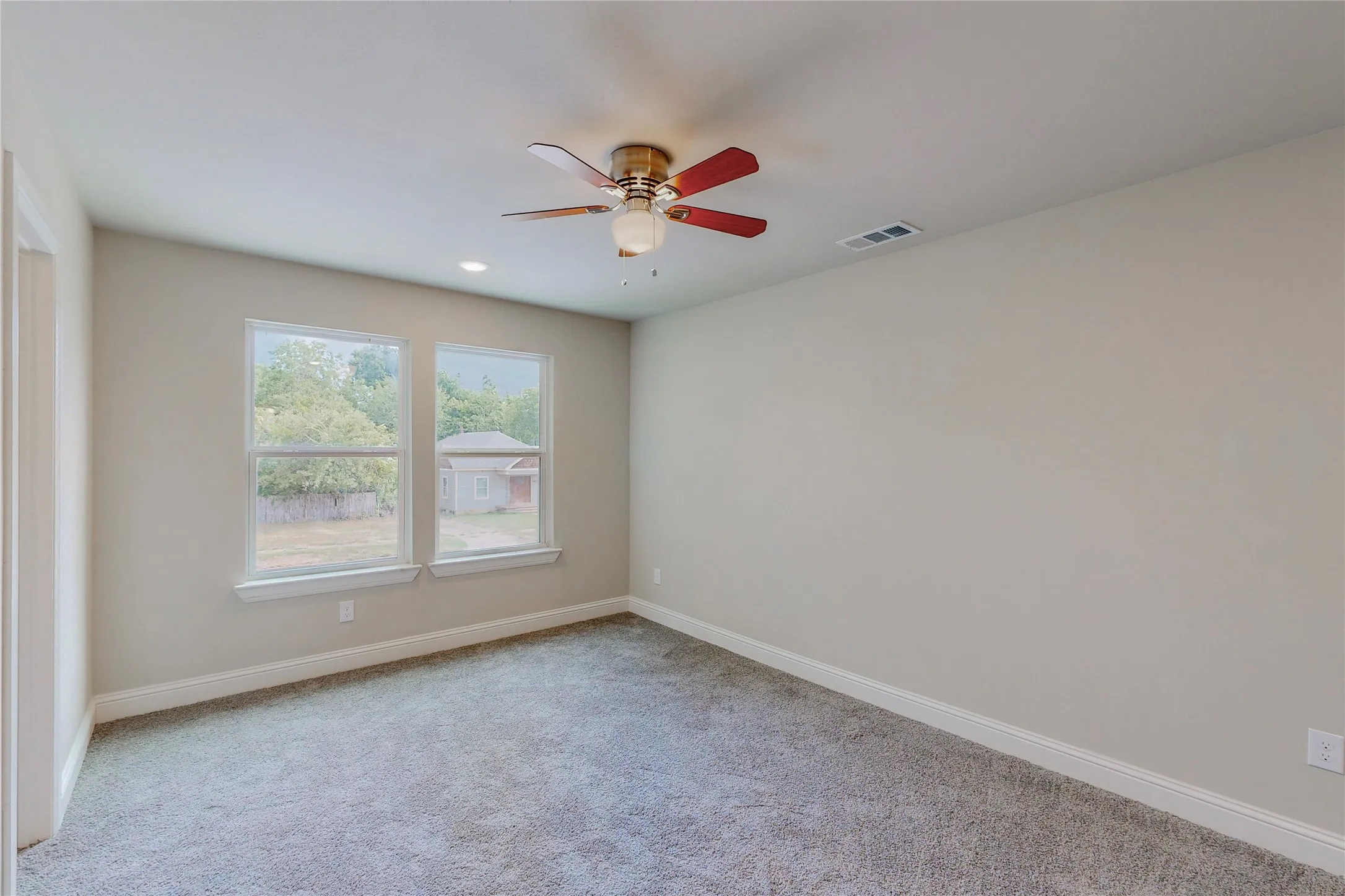 Duplex For Rent in Grayson County , 618 W Sears Street, Denison, Texas 75020, 3 Bedroom, 3 Bathroom, 1 Garage spaces, 1,422 Sqft, built in 2023, mls#21367310, Real Estate Agent in Denison, Homes For Rent in Grayson county, Homes For Rent in Denison, Realtor in Denison Texas, Real Estate Brokerage Independent Realty Texas, Luminita Cordes Realtor