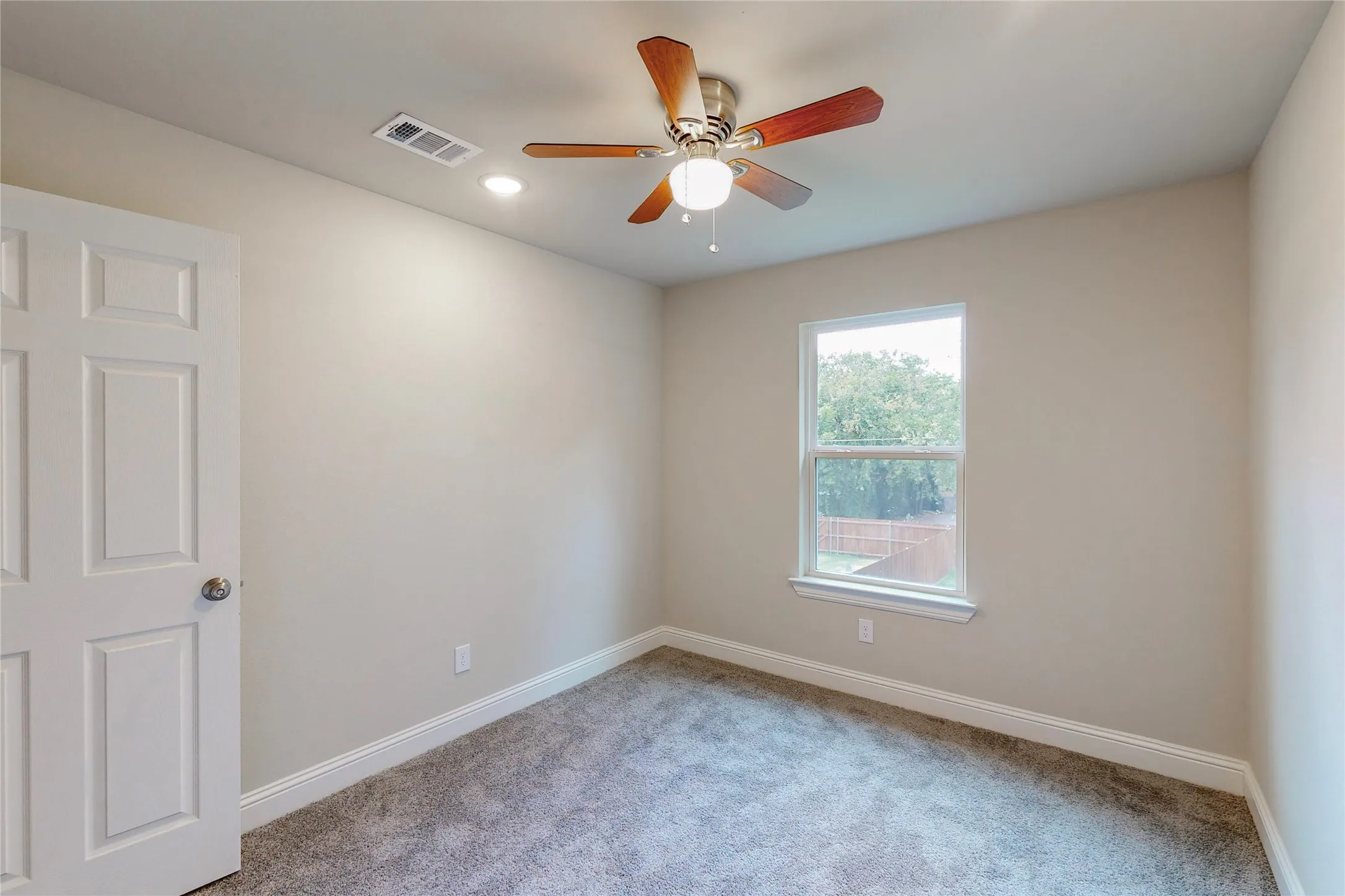 Duplex For Rent in Grayson County , 618 W Sears Street, Denison, Texas 75020, 3 Bedroom, 3 Bathroom, 1 Garage spaces, 1,422 Sqft, built in 2023, mls#21367310, Real Estate Agent in Denison, Homes For Rent in Grayson county, Homes For Rent in Denison, Realtor in Denison Texas, Real Estate Brokerage Independent Realty Texas, Luminita Cordes Realtor