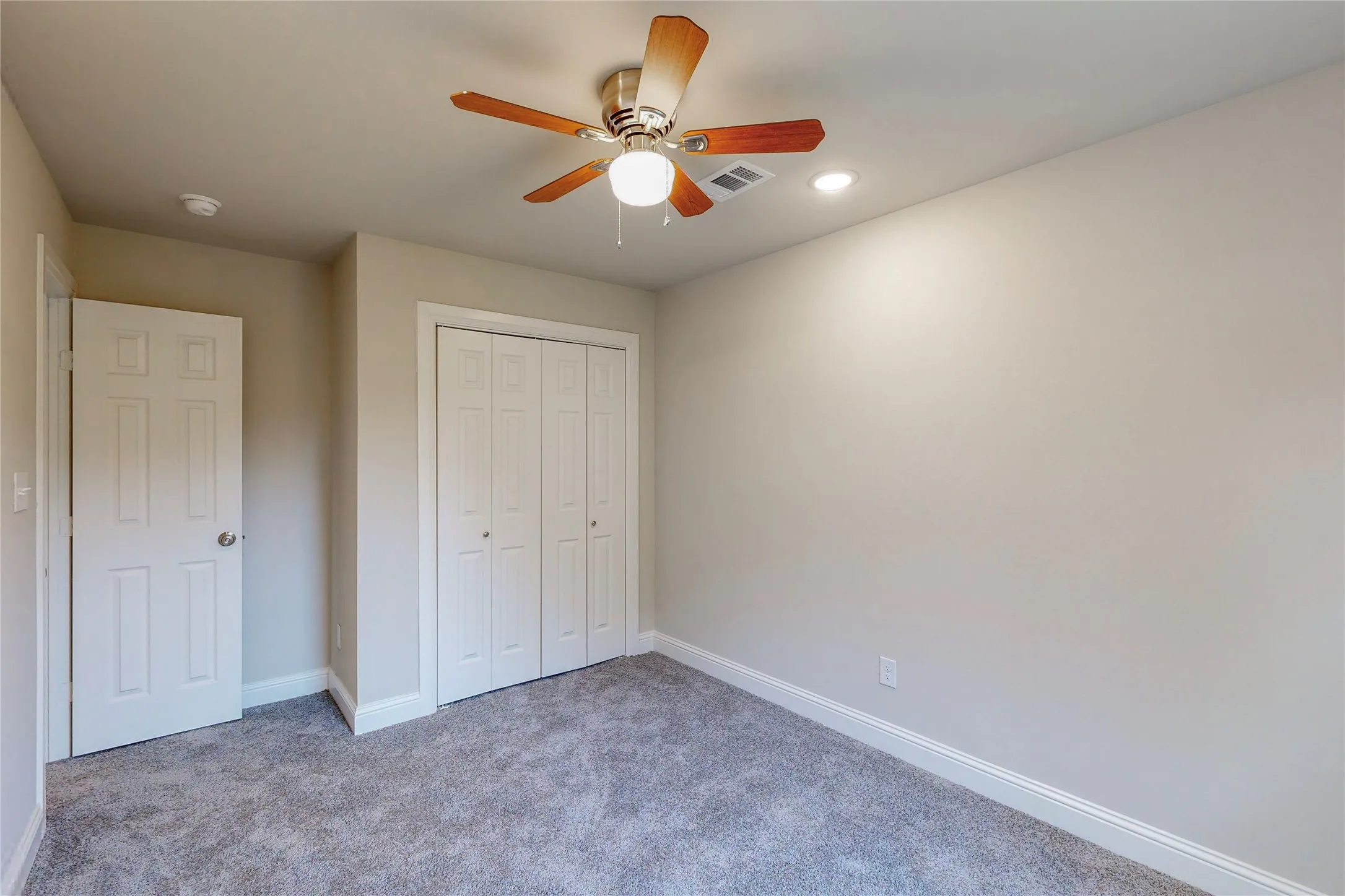 Duplex For Rent in Grayson County , 618 W Sears Street, Denison, Texas 75020, 3 Bedroom, 3 Bathroom, 1 Garage spaces, 1,422 Sqft, built in 2023, mls#21367310, Real Estate Agent in Denison, Homes For Rent in Grayson county, Homes For Rent in Denison, Realtor in Denison Texas, Real Estate Brokerage Independent Realty Texas, Luminita Cordes Realtor