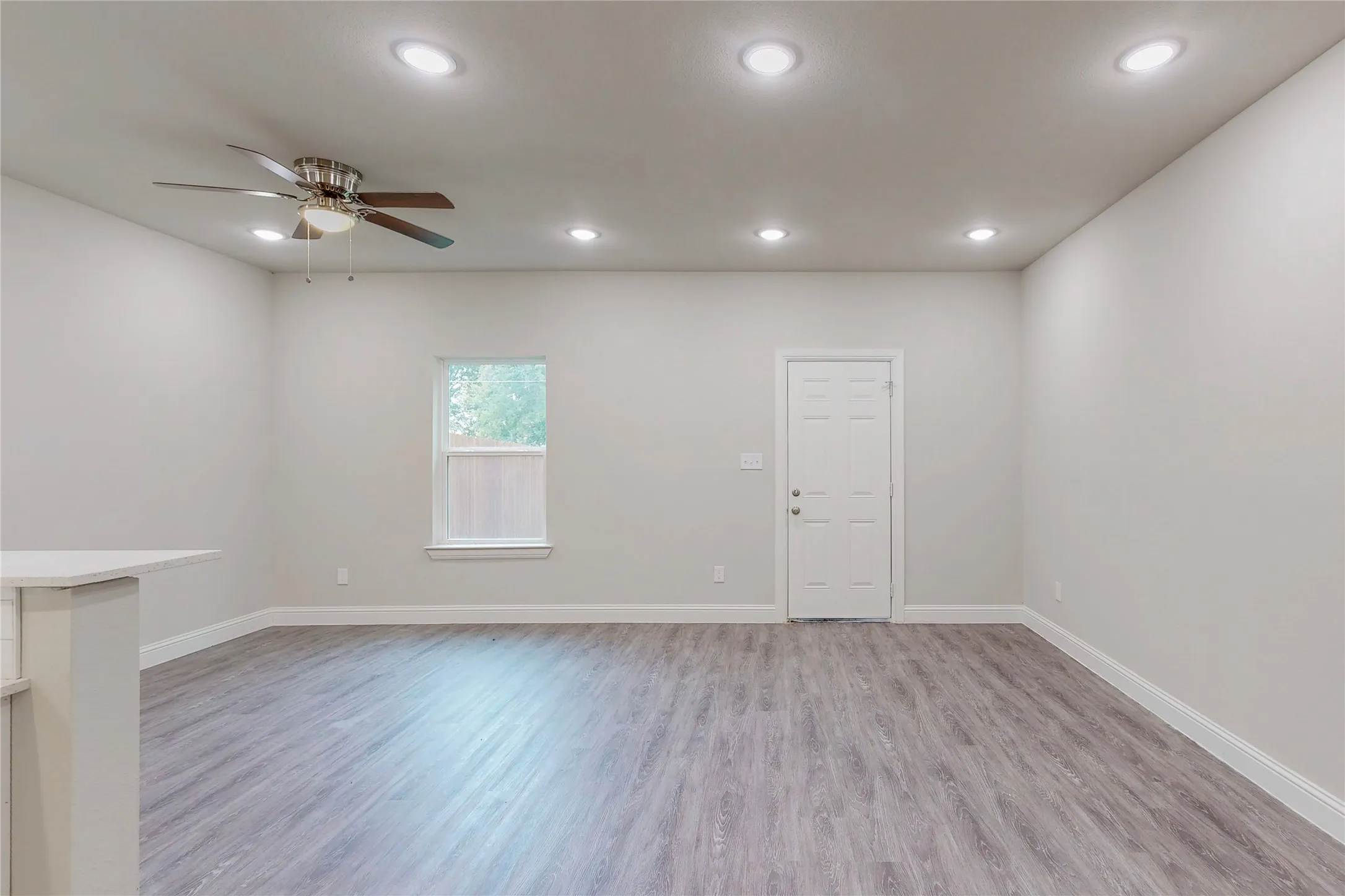 Duplex For Rent in Grayson County , 618 W Sears Street, Denison, Texas 75020, 3 Bedroom, 3 Bathroom, 1 Garage spaces, 1,422 Sqft, built in 2023, mls#21367310, Real Estate Agent in Denison, Homes For Rent in Grayson county, Homes For Rent in Denison, Realtor in Denison Texas, Real Estate Brokerage Independent Realty Texas, Luminita Cordes Realtor