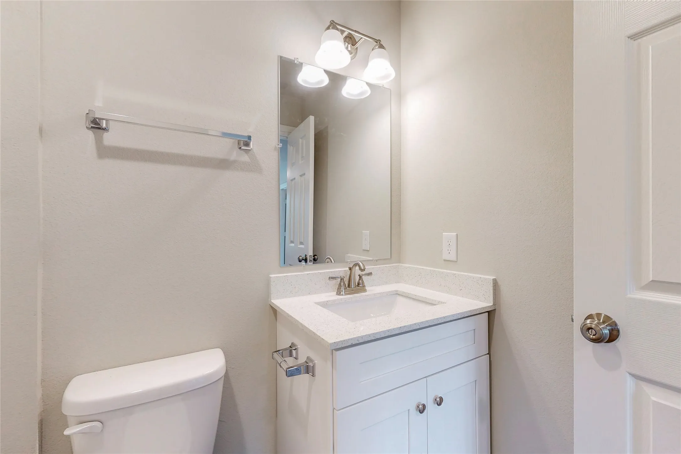 Duplex For Rent in Grayson County , 618 W Sears Street, Denison, Texas 75020, 3 Bedroom, 3 Bathroom, 1 Garage spaces, 1,422 Sqft, built in 2023, mls#21367310, Real Estate Agent in Denison, Homes For Rent in Grayson county, Homes For Rent in Denison, Realtor in Denison Texas, Real Estate Brokerage Independent Realty Texas, Luminita Cordes Realtor