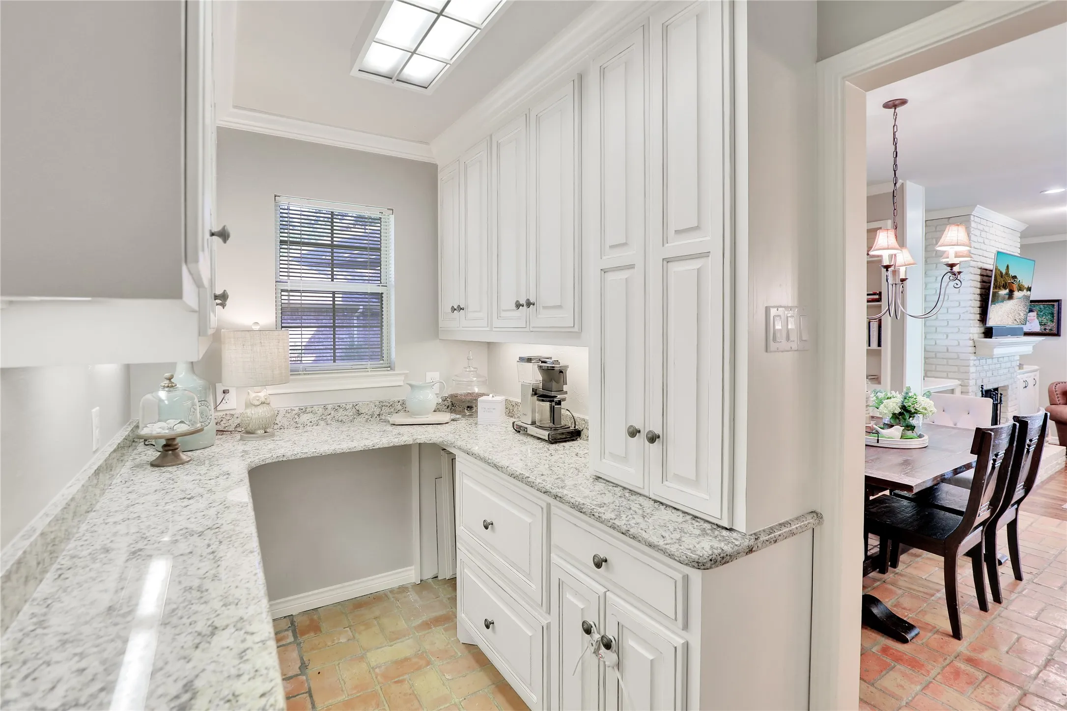 Single Family Residence For Sale in Collin County , 1814 Lakeshore Court, Mc Kinney, Texas 75072, 4 Bedroom, 4 Bathroom, 2 Garage spaces, 4,155 Sqft, built in 1986, mls#21360381, Real Estate Agent in Mc Kinney, Homes For Sale in Collin county, Homes For Sale in Mc Kinney, Realtor in Mc Kinney Texas, Real Estate Brokerage Independent Realty Texas, Luminita Cordes Realtor