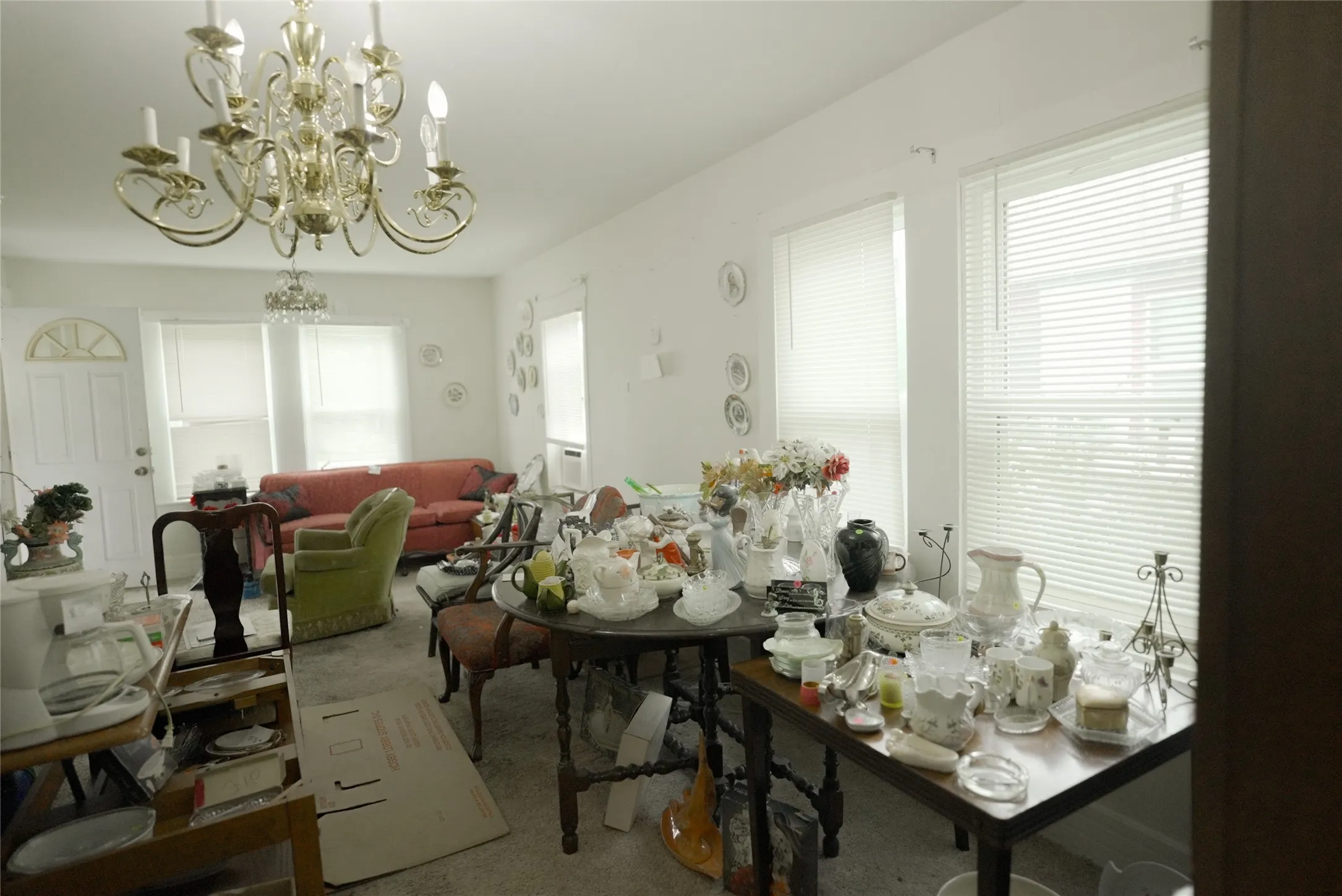 Single Family Residence For Sale in Mc Lennan County , 1111 Vine Street, Waco, Texas 76704, 2 Bedroom, 1 Bathroom, Garage spaces, 888 Sqft, built in 1922, mls#21367303, Real Estate Agent in Waco, Homes For Sale in Mc Lennan county, Homes For Sale in Waco, Realtor in Waco Texas, Real Estate Brokerage Independent Realty Texas, Luminita Cordes Realtor