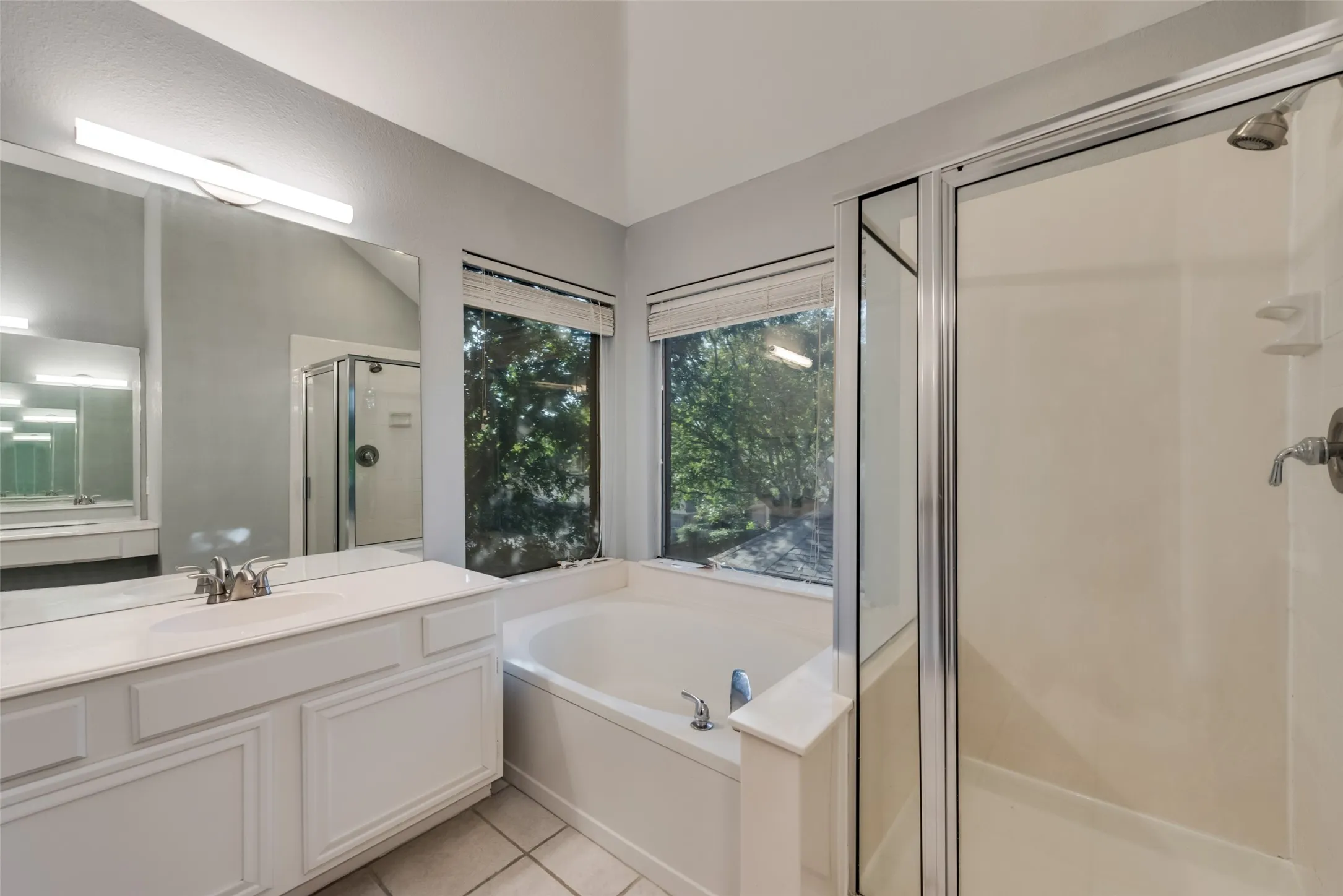 Single Family Residence For Rent in Denton County , 1869 Meyerwood Lane N, Flower Mound, Texas 75028, 4 Bedroom, 3 Bathroom, 2 Garage spaces, 2,049 Sqft, built in 1993, mls#21366524, Real Estate Agent in Flower Mound, Homes For Rent in Denton county, Homes For Rent in Flower Mound, Realtor in Flower Mound Texas, Real Estate Brokerage Independent Realty Texas, Luminita Cordes Realtor