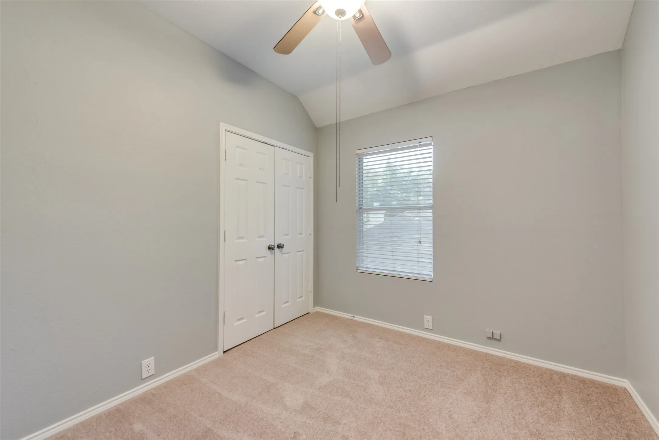 Single Family Residence For Rent in Denton County , 1869 Meyerwood Lane N, Flower Mound, Texas 75028, 4 Bedroom, 3 Bathroom, 2 Garage spaces, 2,049 Sqft, built in 1993, mls#21366524, Real Estate Agent in Flower Mound, Homes For Rent in Denton county, Homes For Rent in Flower Mound, Realtor in Flower Mound Texas, Real Estate Brokerage Independent Realty Texas, Luminita Cordes Realtor