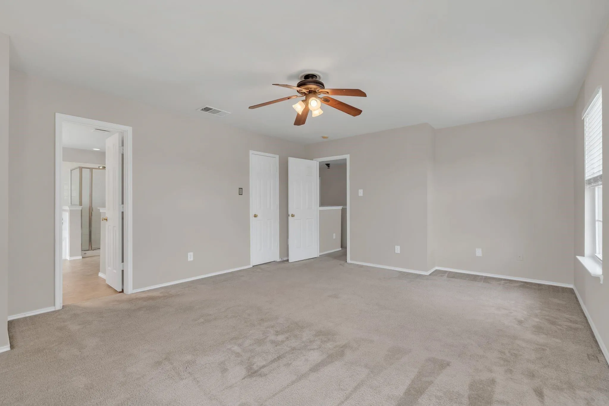 Single Family Residence For Sale in Collin County , 12441 Peak Circle, Frisco, Texas 75035, 4 Bedroom, 3 Bathroom, 2 Garage spaces, 2,434 Sqft, built in 2005, mls#21367232, Real Estate Agent in Frisco, Homes For Sale in Collin county, Homes For Sale in Frisco, Realtor in Frisco Texas, Real Estate Brokerage Independent Realty Texas, Luminita Cordes Realtor