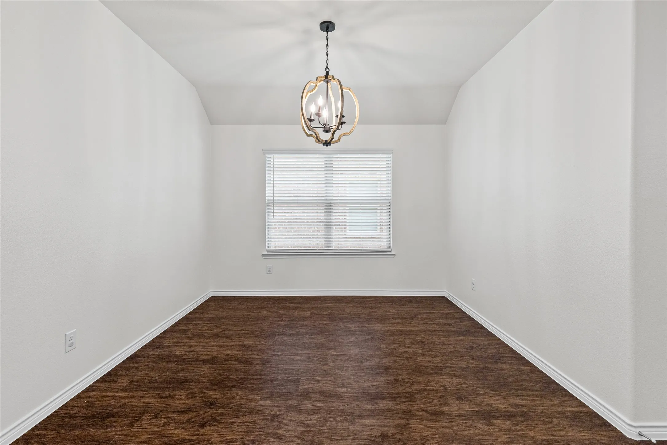 Single Family Residence For Sale in Hunt County , 228 Sunny Corner Road, Royse City, Texas 75189, 4 Bedroom, 2 Bathroom, 2 Garage spaces, 2,046 Sqft, built in 2018, mls#21366936, Real Estate Agent in Royse City, Homes For Sale in Hunt county, Homes For Sale in Royse City, Realtor in Royse City Texas, Real Estate Brokerage Independent Realty Texas, Luminita Cordes Realtor