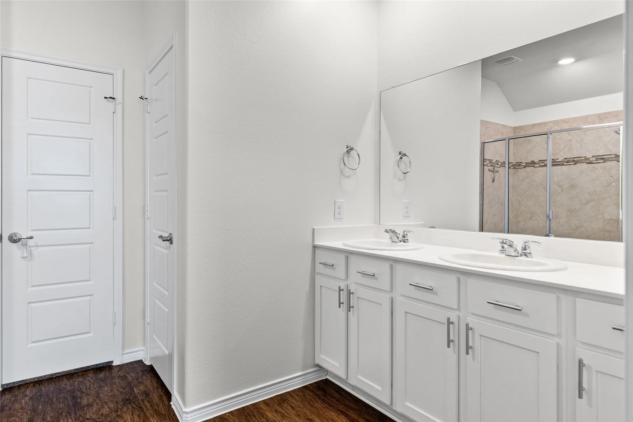 Single Family Residence For Sale in Hunt County , 228 Sunny Corner Road, Royse City, Texas 75189, 4 Bedroom, 2 Bathroom, 2 Garage spaces, 2,046 Sqft, built in 2018, mls#21366936, Real Estate Agent in Royse City, Homes For Sale in Hunt county, Homes For Sale in Royse City, Realtor in Royse City Texas, Real Estate Brokerage Independent Realty Texas, Luminita Cordes Realtor
