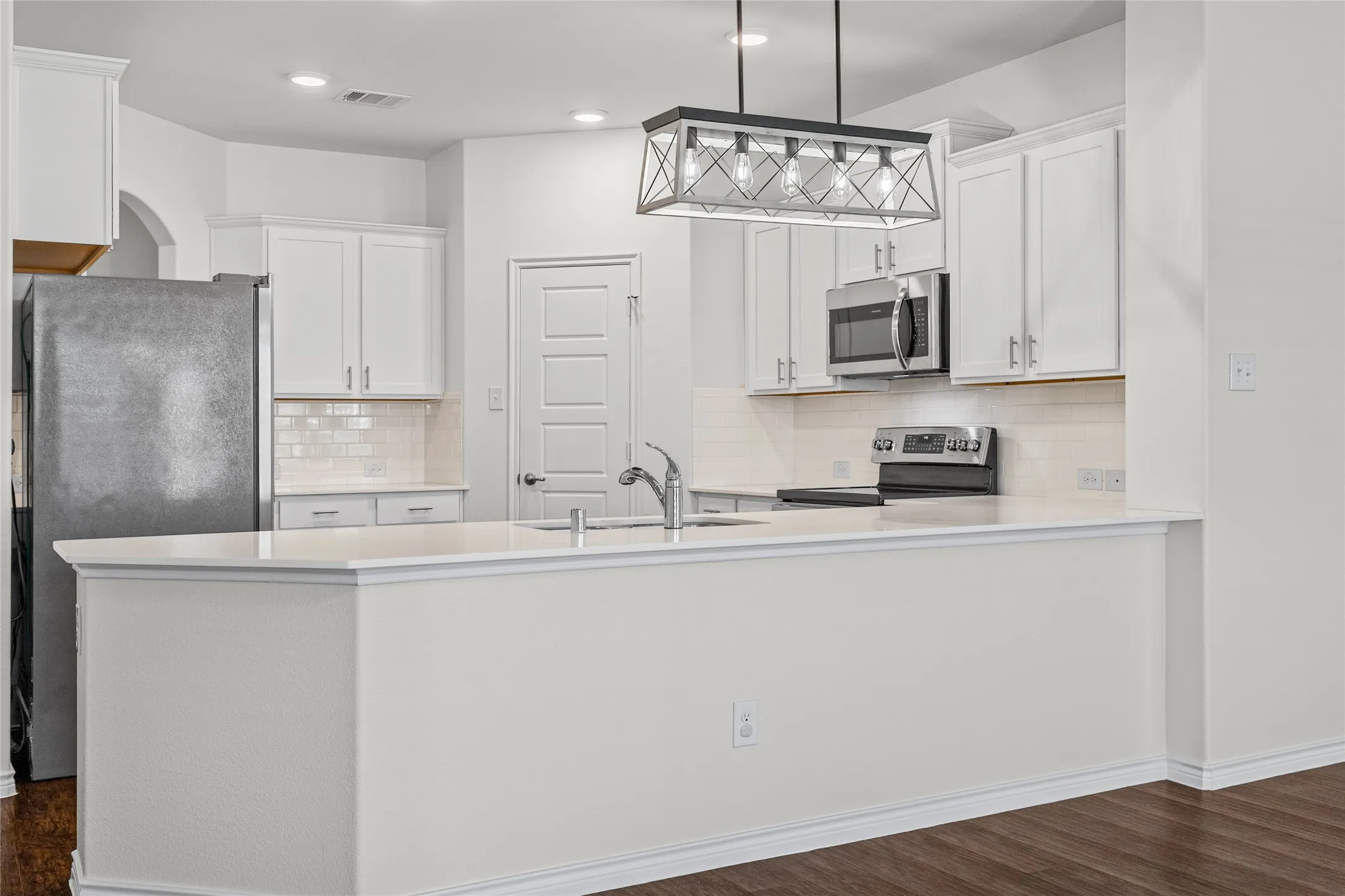 Single Family Residence For Sale in Hunt County , 228 Sunny Corner Road, Royse City, Texas 75189, 4 Bedroom, 2 Bathroom, 2 Garage spaces, 2,046 Sqft, built in 2018, mls#21366936, Real Estate Agent in Royse City, Homes For Sale in Hunt county, Homes For Sale in Royse City, Realtor in Royse City Texas, Real Estate Brokerage Independent Realty Texas, Luminita Cordes Realtor