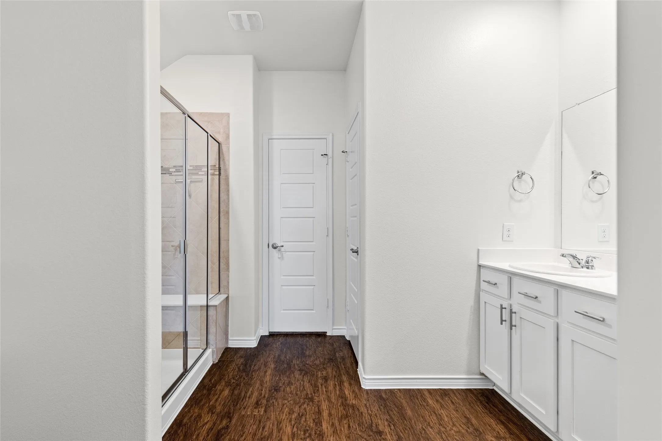 Single Family Residence For Sale in Hunt County , 228 Sunny Corner Road, Royse City, Texas 75189, 4 Bedroom, 2 Bathroom, 2 Garage spaces, 2,046 Sqft, built in 2018, mls#21366936, Real Estate Agent in Royse City, Homes For Sale in Hunt county, Homes For Sale in Royse City, Realtor in Royse City Texas, Real Estate Brokerage Independent Realty Texas, Luminita Cordes Realtor