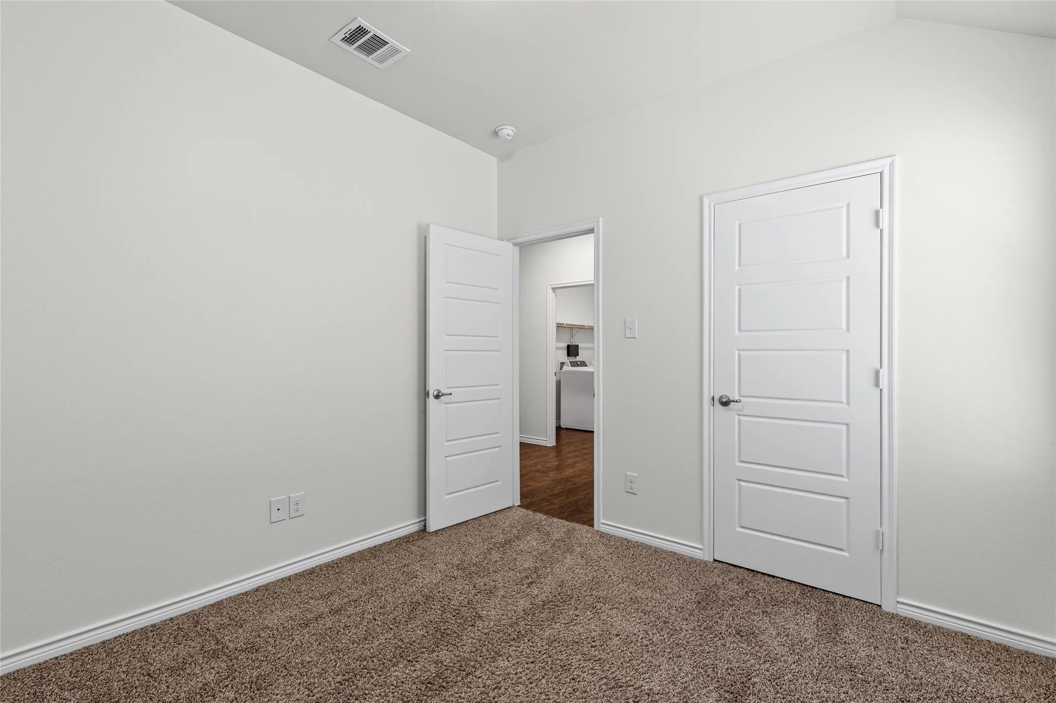 Single Family Residence For Sale in Hunt County , 228 Sunny Corner Road, Royse City, Texas 75189, 4 Bedroom, 2 Bathroom, 2 Garage spaces, 2,046 Sqft, built in 2018, mls#21366936, Real Estate Agent in Royse City, Homes For Sale in Hunt county, Homes For Sale in Royse City, Realtor in Royse City Texas, Real Estate Brokerage Independent Realty Texas, Luminita Cordes Realtor