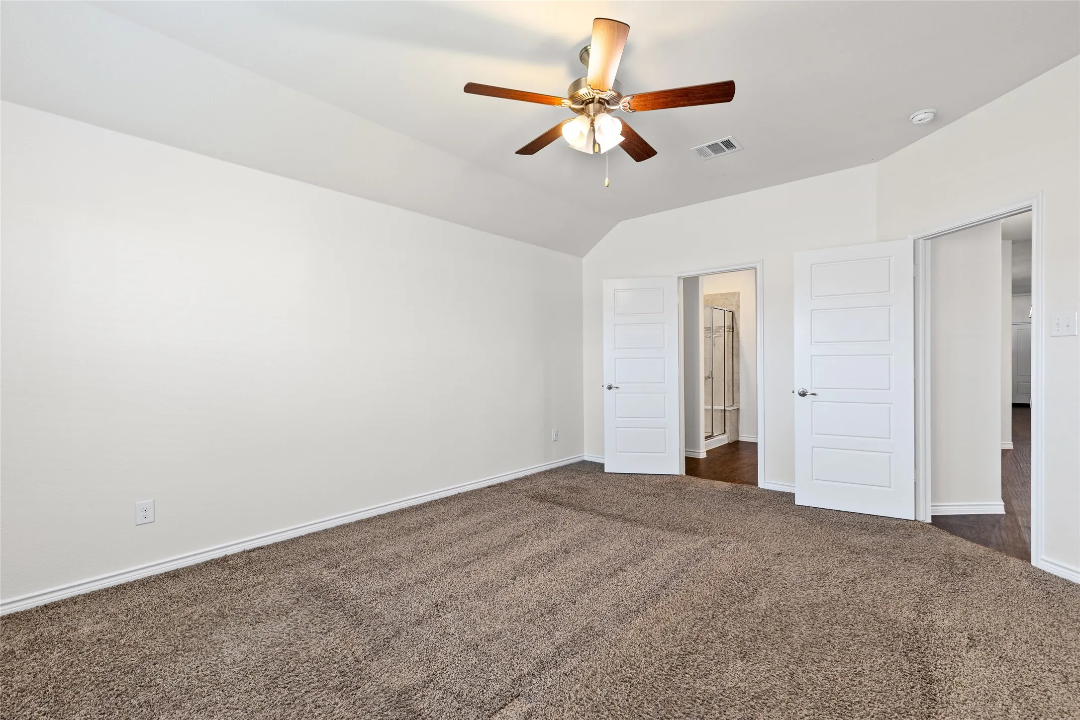 Single Family Residence For Sale in Hunt County , 228 Sunny Corner Road, Royse City, Texas 75189, 4 Bedroom, 2 Bathroom, 2 Garage spaces, 2,046 Sqft, built in 2018, mls#21366936, Real Estate Agent in Royse City, Homes For Sale in Hunt county, Homes For Sale in Royse City, Realtor in Royse City Texas, Real Estate Brokerage Independent Realty Texas, Luminita Cordes Realtor