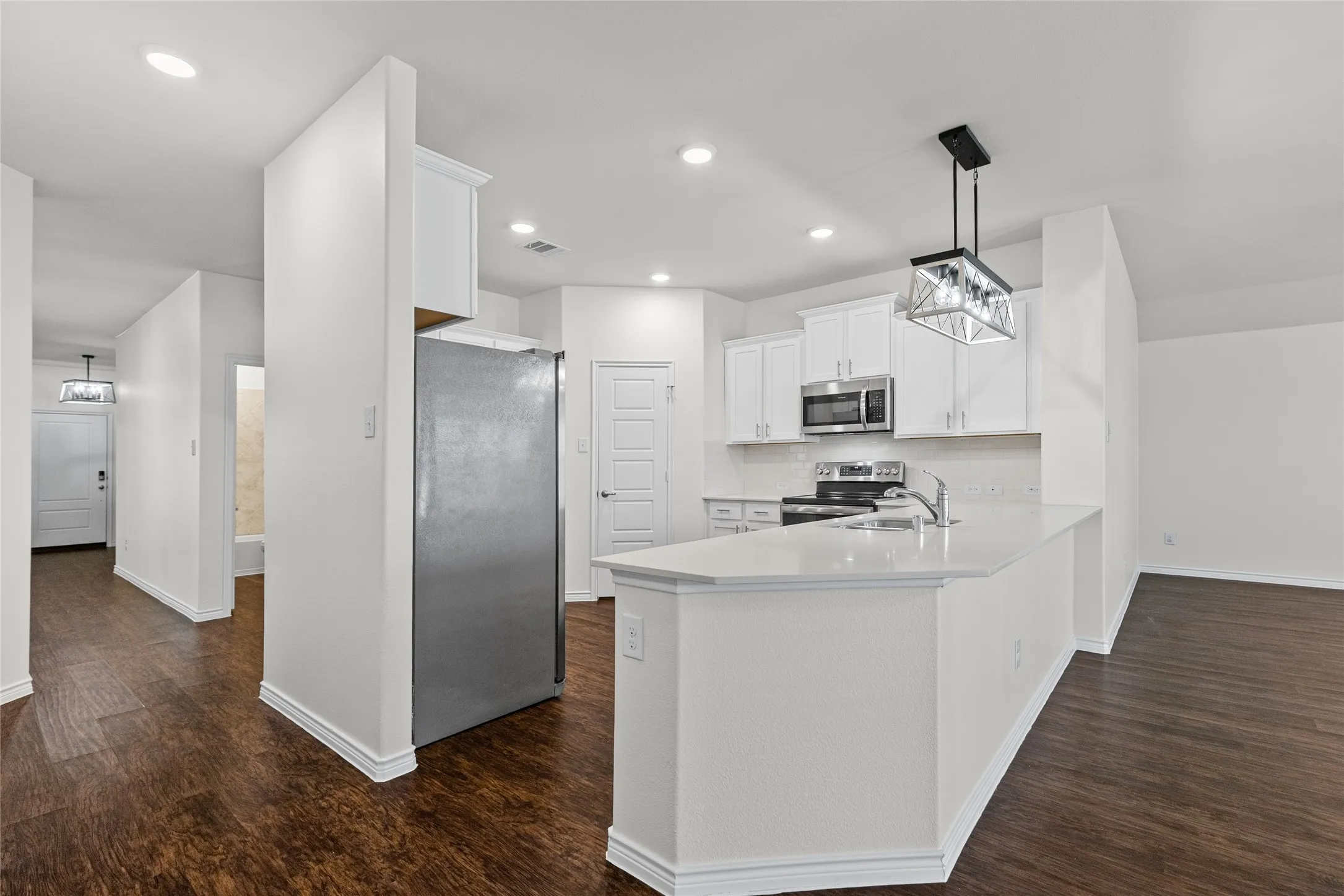 Single Family Residence For Sale in Hunt County , 228 Sunny Corner Road, Royse City, Texas 75189, 4 Bedroom, 2 Bathroom, 2 Garage spaces, 2,046 Sqft, built in 2018, mls#21366936, Real Estate Agent in Royse City, Homes For Sale in Hunt county, Homes For Sale in Royse City, Realtor in Royse City Texas, Real Estate Brokerage Independent Realty Texas, Luminita Cordes Realtor