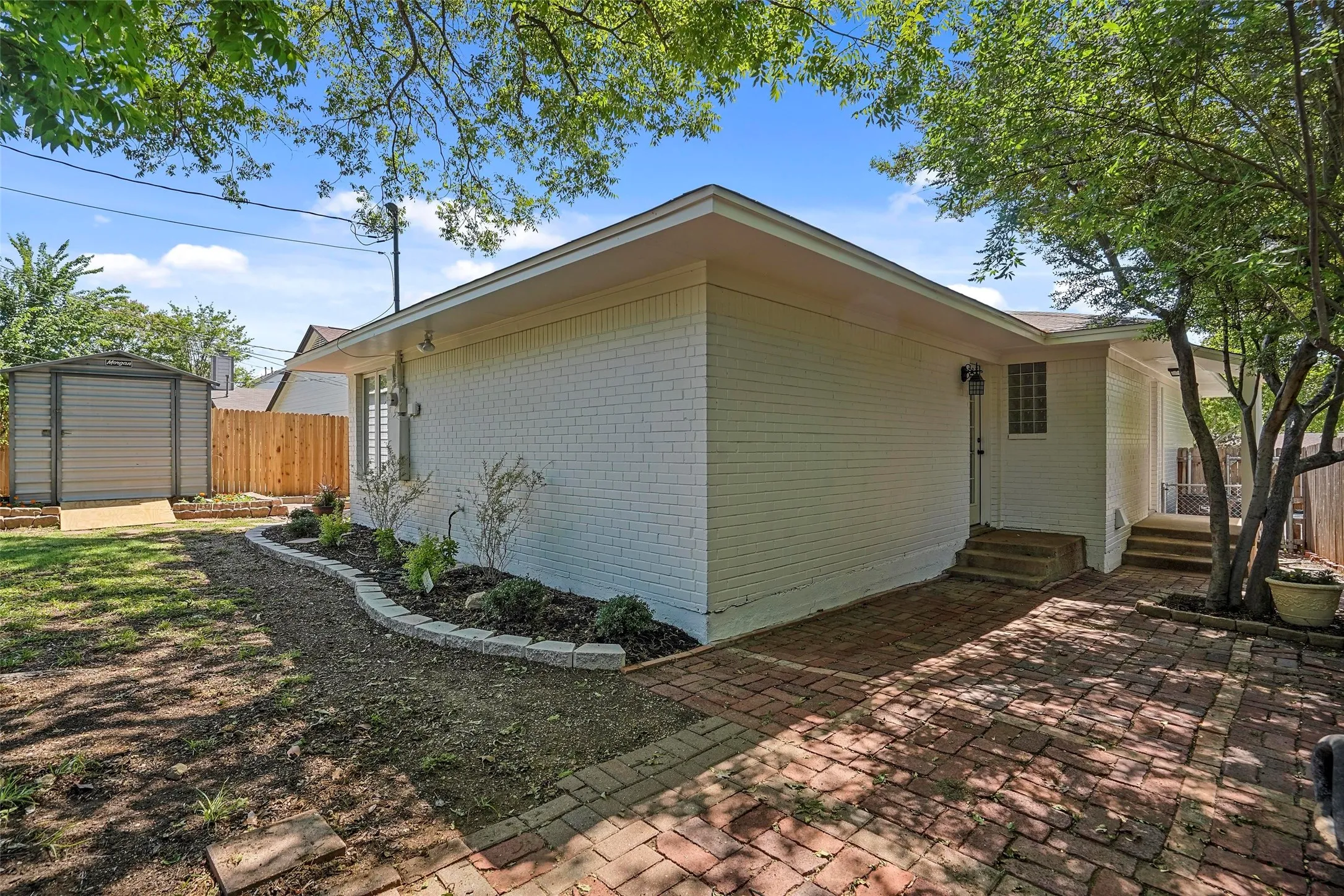 Single Family Residence For Sale in Tarrant County , 2541 Walsh Court, Fort Worth, Texas 76109, 3 Bedroom, 3 Bathroom, Garage spaces, 1,934 Sqft, built in 1948, mls#21367317, Real Estate Agent in Fort Worth, Homes For Sale in Tarrant county, Homes For Sale in Fort Worth, Realtor in Fort Worth Texas, Real Estate Brokerage Independent Realty Texas, Luminita Cordes Realtor