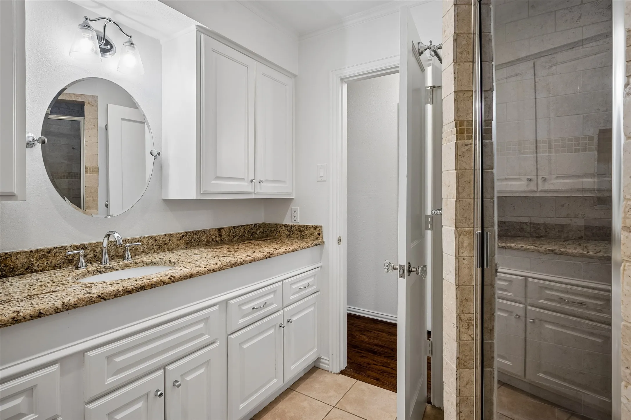 Single Family Residence For Sale in Dallas County , 6236 del Norte Lane, Dallas, Texas 75225, 4 Bedroom, 4 Bathroom, 2 Garage spaces, 3,108 Sqft, built in 1951, mls#21367320, Real Estate Agent in Dallas, Homes For Sale in Dallas county, Homes For Sale in Dallas, Realtor in Dallas Texas, Real Estate Brokerage Independent Realty Texas, Luminita Cordes Realtor