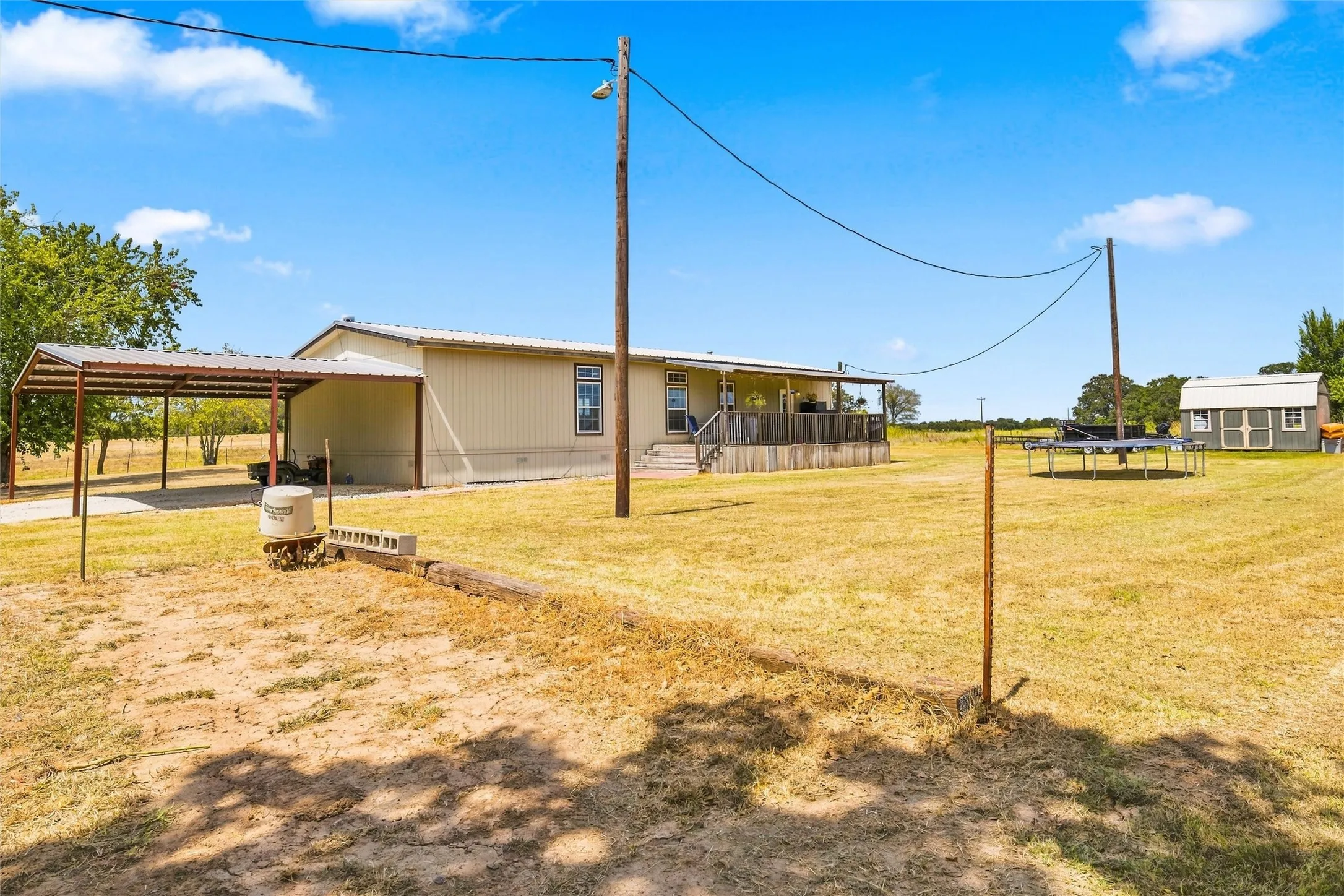Mobile Home For Sale in Robertson County , 7270 FM 2954, Bremond, Texas 76629, 3 Bedroom, 2 Bathroom, Garage spaces, 1,788 Sqft, built in 2015, mls#21367321, Real Estate Agent in Bremond, Homes For Sale in Robertson county, Homes For Sale in Bremond, Realtor in Bremond Texas, Real Estate Brokerage Independent Realty Texas, Luminita Cordes Realtor