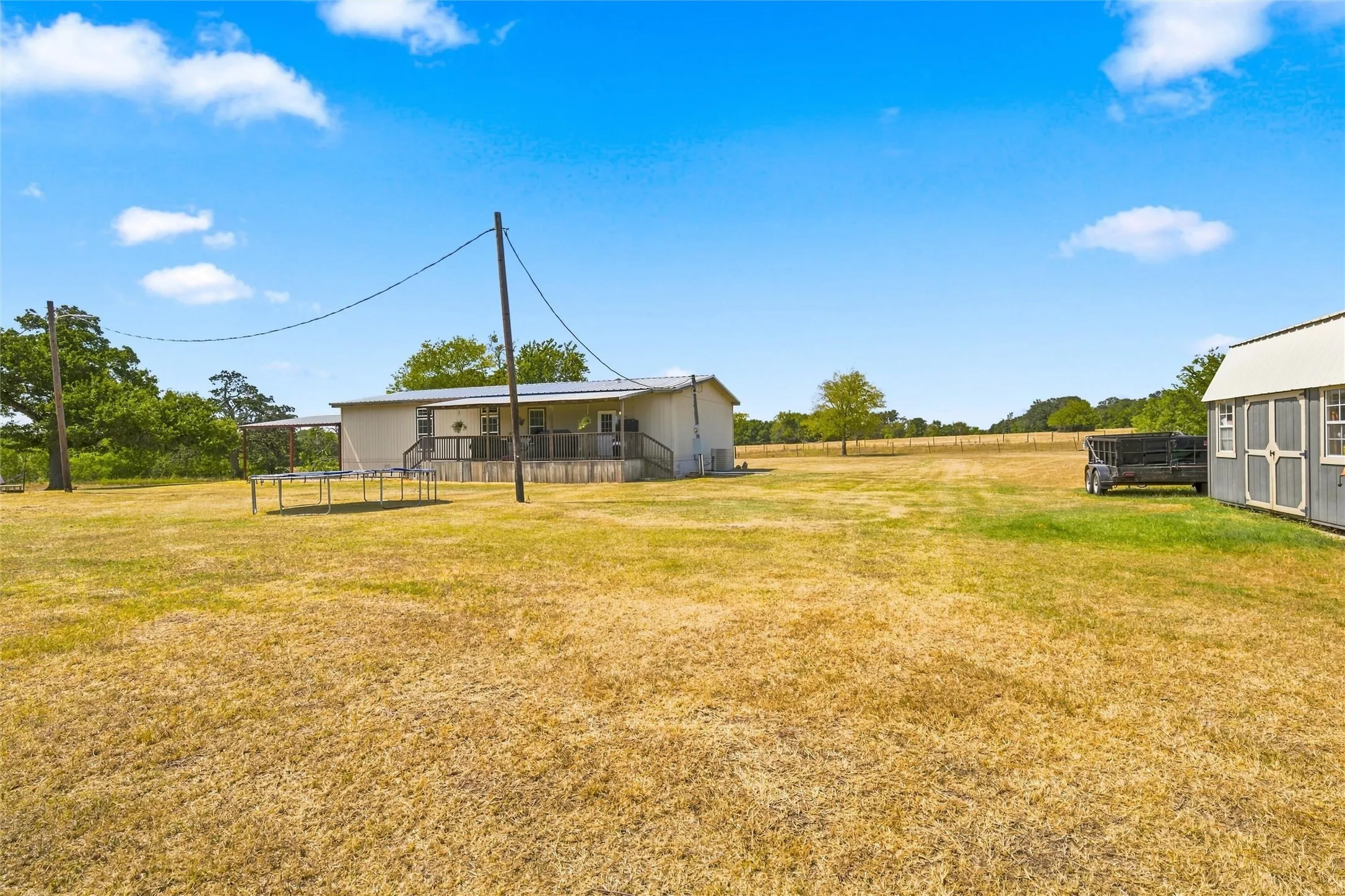 Mobile Home For Sale in Robertson County , 7270 FM 2954, Bremond, Texas 76629, 3 Bedroom, 2 Bathroom, Garage spaces, 1,788 Sqft, built in 2015, mls#21367321, Real Estate Agent in Bremond, Homes For Sale in Robertson county, Homes For Sale in Bremond, Realtor in Bremond Texas, Real Estate Brokerage Independent Realty Texas, Luminita Cordes Realtor