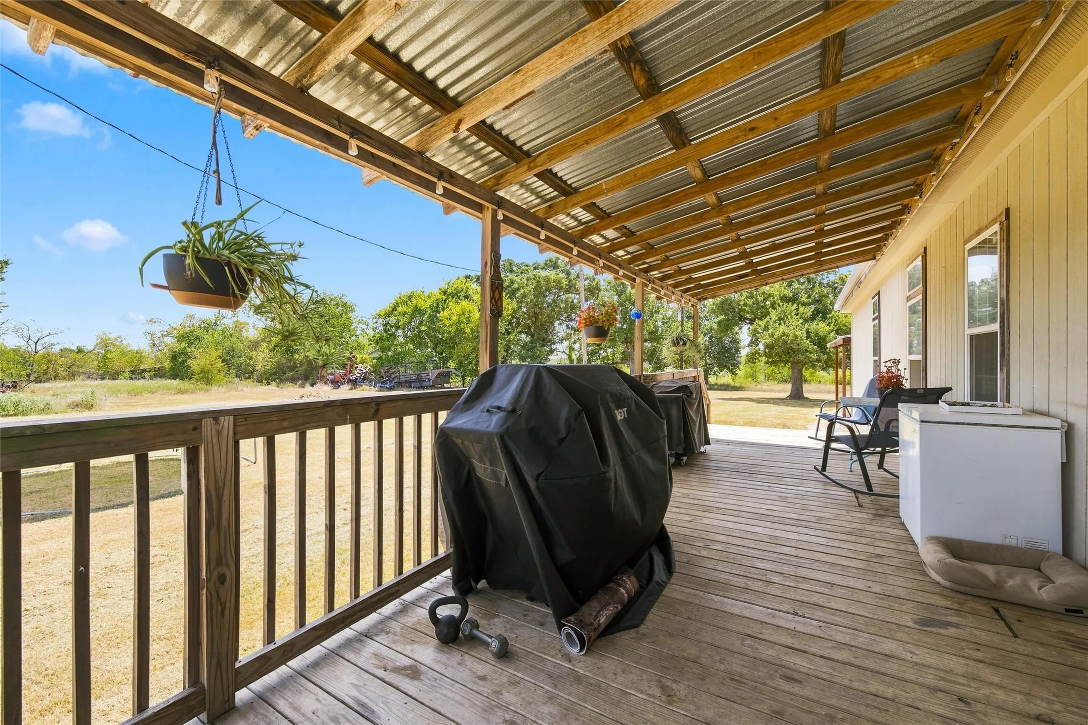 Mobile Home For Sale in Robertson County , 7270 FM 2954, Bremond, Texas 76629, 3 Bedroom, 2 Bathroom, Garage spaces, 1,788 Sqft, built in 2015, mls#21367321, Real Estate Agent in Bremond, Homes For Sale in Robertson county, Homes For Sale in Bremond, Realtor in Bremond Texas, Real Estate Brokerage Independent Realty Texas, Luminita Cordes Realtor