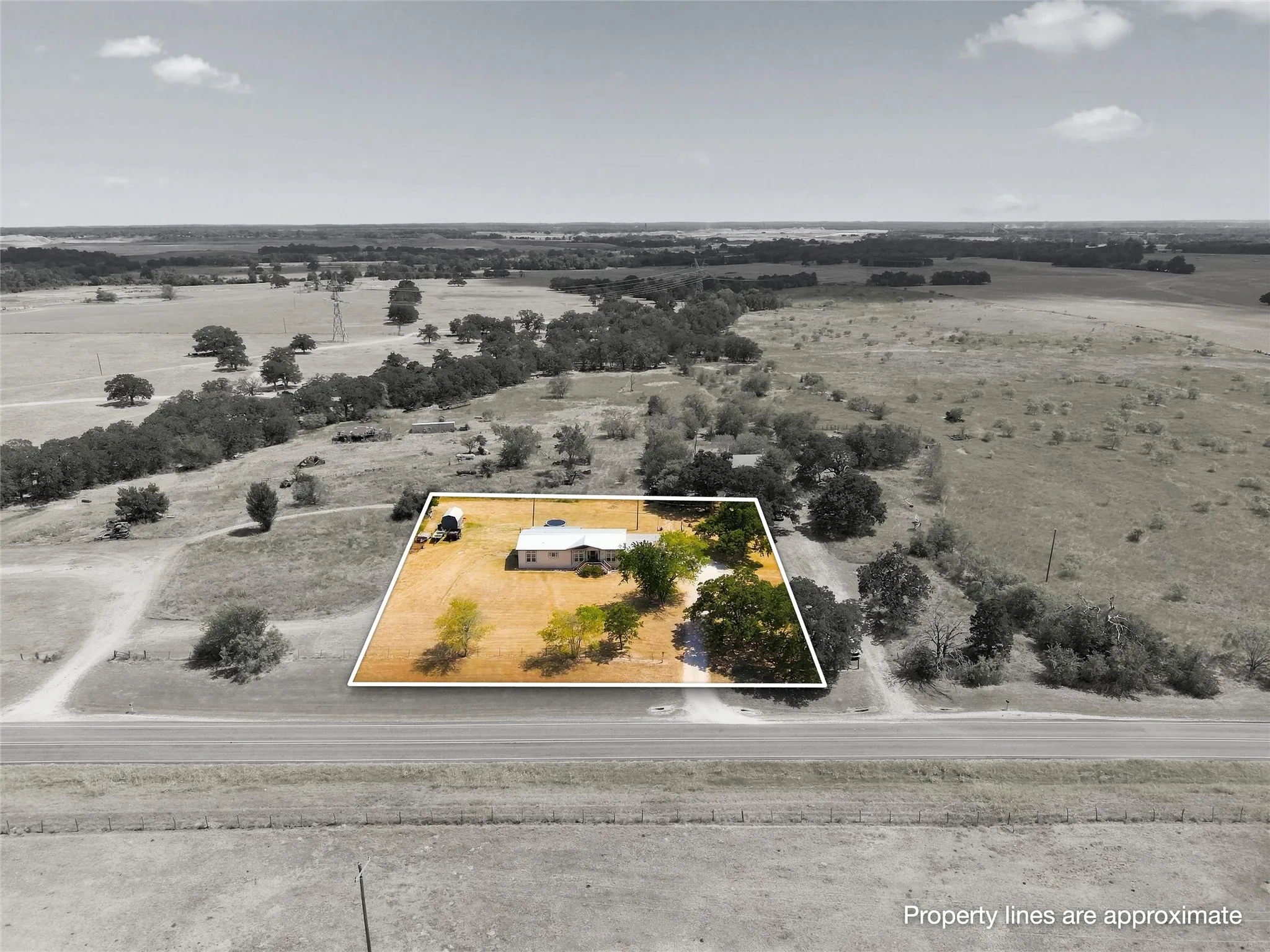 Mobile Home For Sale in Robertson County , 7270 FM 2954, Bremond, Texas 76629, 3 Bedroom, 2 Bathroom, Garage spaces, 1,788 Sqft, built in 2015, mls#21367321, Real Estate Agent in Bremond, Homes For Sale in Robertson county, Homes For Sale in Bremond, Realtor in Bremond Texas, Real Estate Brokerage Independent Realty Texas, Luminita Cordes Realtor