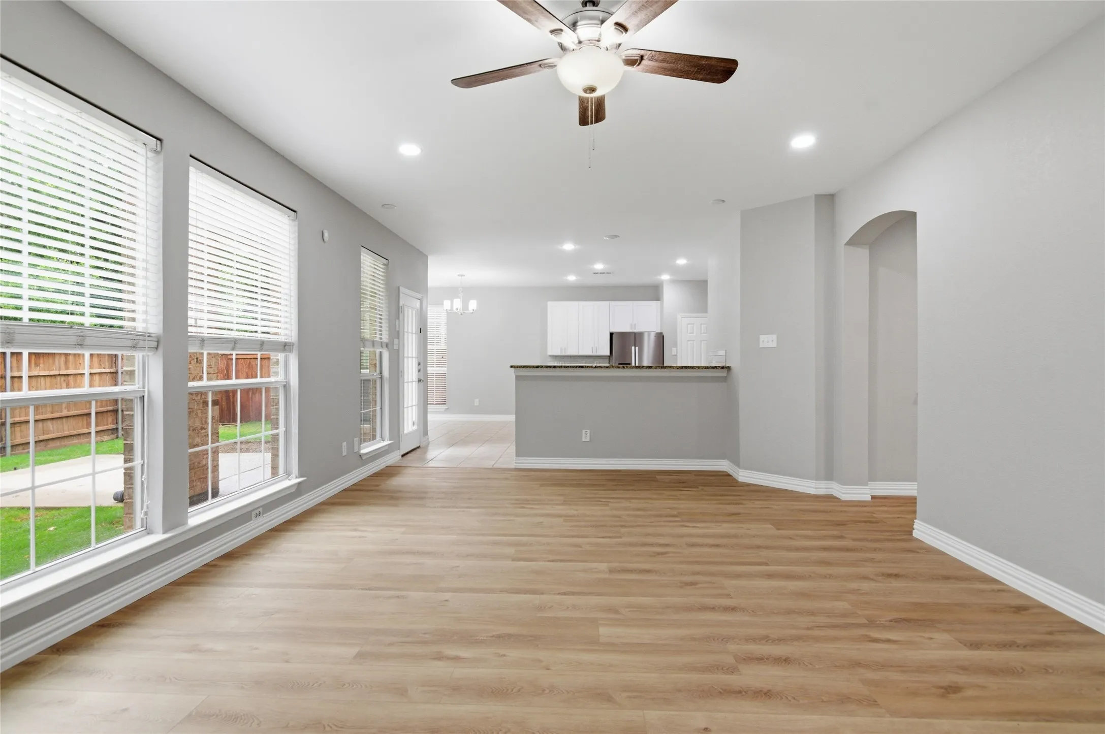 Single Family Residence For Rent in Denton County , 1411 Golf Club Drive, Lantana, Texas 76226, 4 Bedroom, 4 Bathroom, 2 Garage spaces, 2,611 Sqft, built in 2005, mls#21366926, Real Estate Agent in Lantana, Homes For Rent in Denton county, Homes For Rent in Lantana, Realtor in Lantana Texas, Real Estate Brokerage Independent Realty Texas, Luminita Cordes Realtor