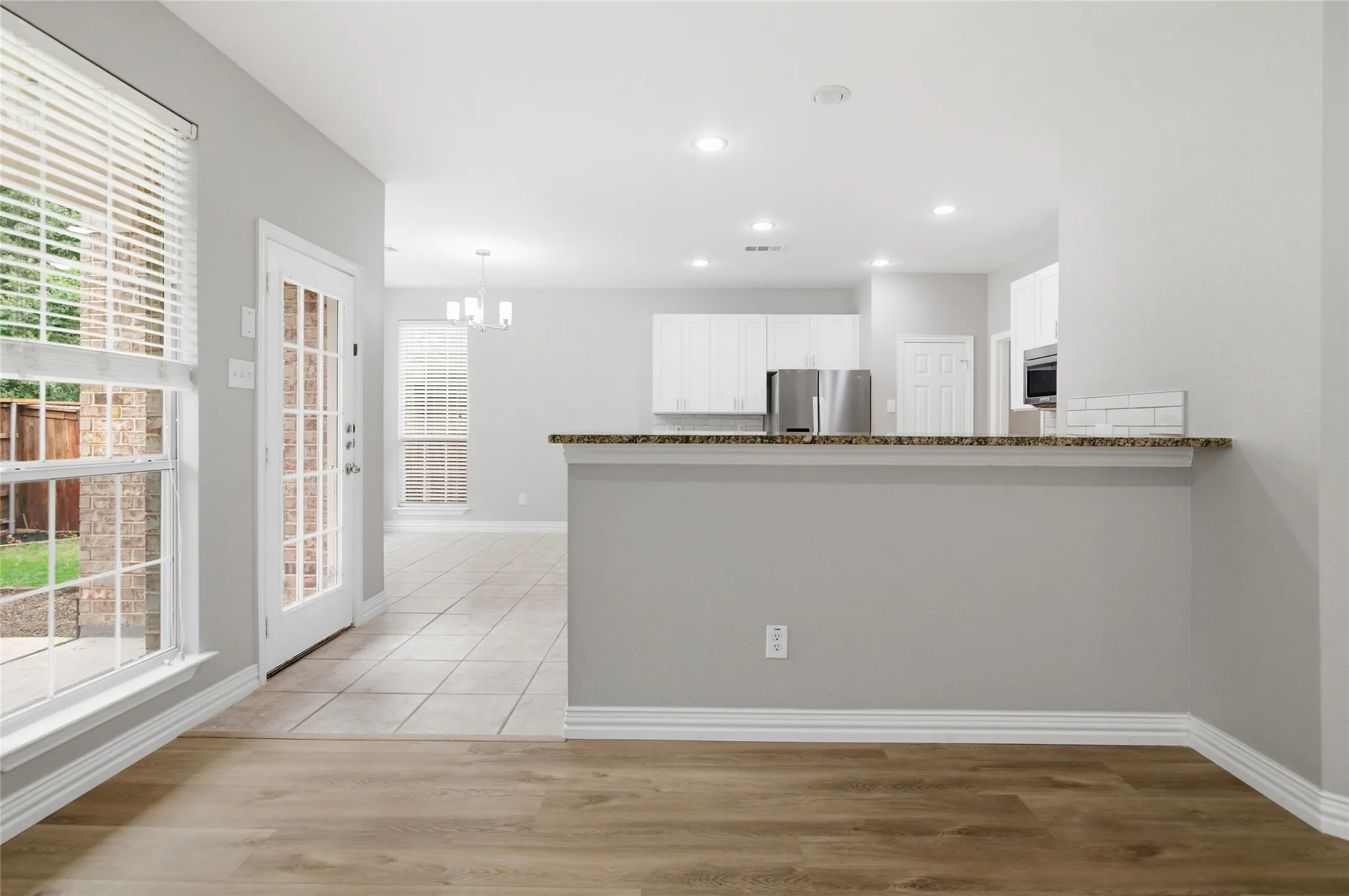 Single Family Residence For Rent in Denton County , 1411 Golf Club Drive, Lantana, Texas 76226, 4 Bedroom, 4 Bathroom, 2 Garage spaces, 2,611 Sqft, built in 2005, mls#21366926, Real Estate Agent in Lantana, Homes For Rent in Denton county, Homes For Rent in Lantana, Realtor in Lantana Texas, Real Estate Brokerage Independent Realty Texas, Luminita Cordes Realtor