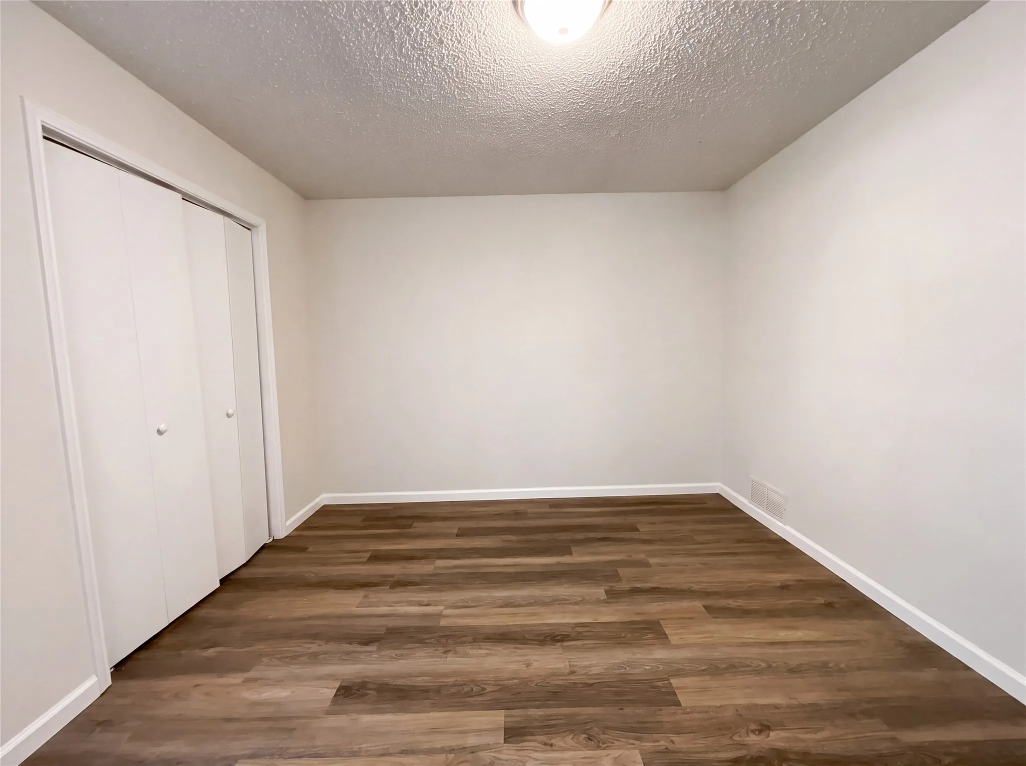 Single Family Residence For Sale in Kaufman County , 305 Rash Lane, Terrell, Texas 75160, 3 Bedroom, 3 Bathroom, 2 Garage spaces, 2,489 Sqft, built in 1995, mls#21365941, Real Estate Agent in Terrell, Homes For Sale in Kaufman county, Homes For Sale in Terrell, Realtor in Terrell Texas, Real Estate Brokerage Independent Realty Texas, Luminita Cordes Realtor