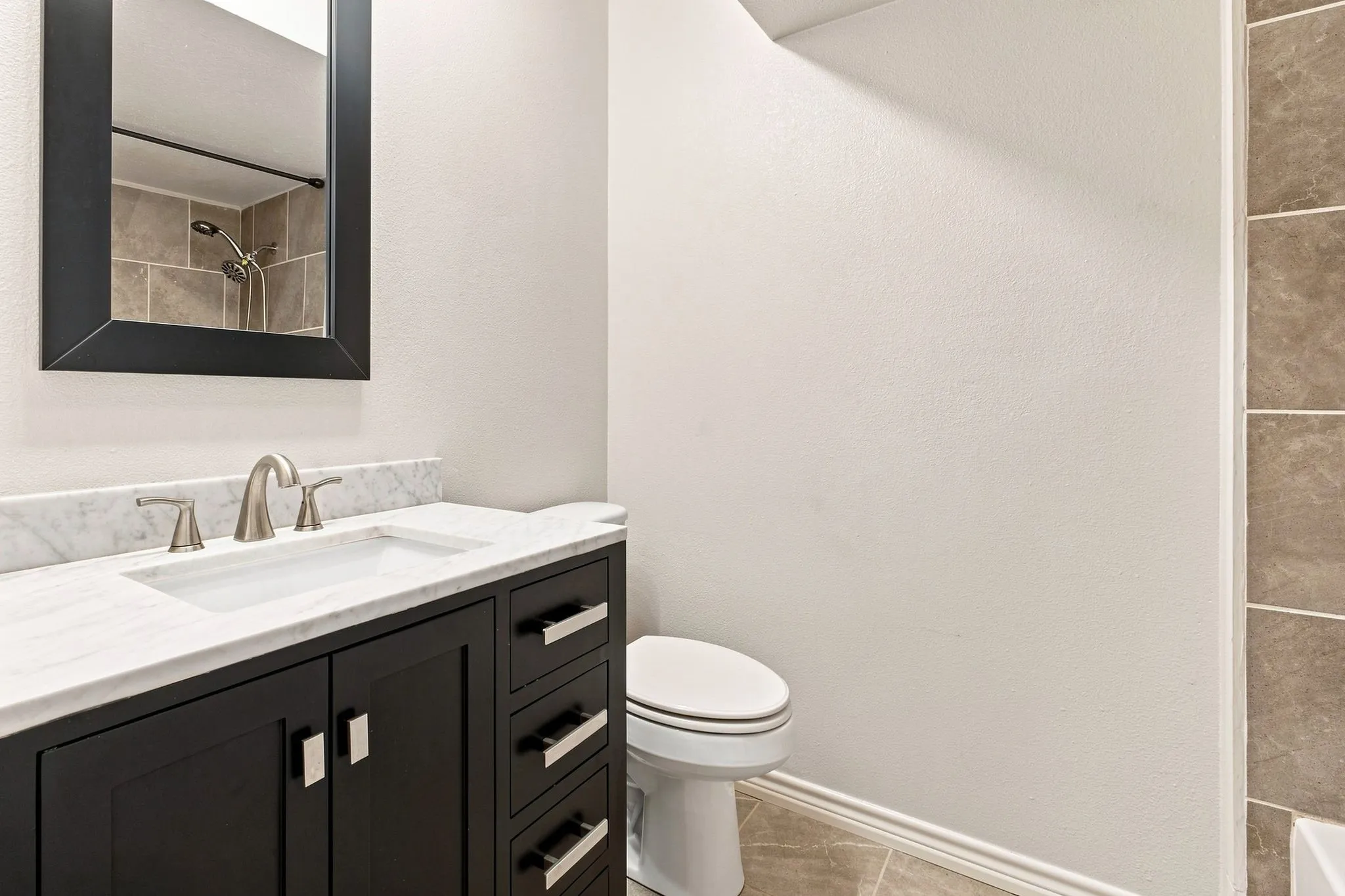 Townhouse For Sale in Dallas County , 1816 Mojave Place, Irving, Texas 75061, 3 Bedroom, 3 Bathroom, 2 Garage spaces, 1,803 Sqft, built in 1966, mls#21367325, Real Estate Agent in Irving, Homes For Sale in Dallas county, Homes For Sale in Irving, Realtor in Irving Texas, Real Estate Brokerage Independent Realty Texas, Luminita Cordes Realtor