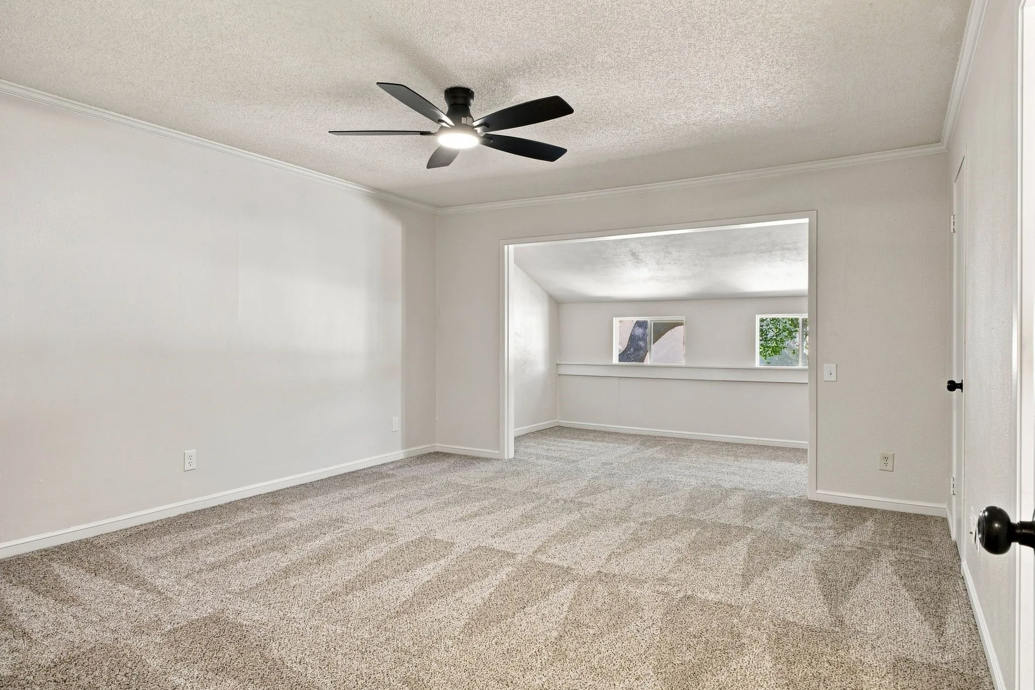 Townhouse For Sale in Dallas County , 1816 Mojave Place, Irving, Texas 75061, 3 Bedroom, 3 Bathroom, 2 Garage spaces, 1,803 Sqft, built in 1966, mls#21367325, Real Estate Agent in Irving, Homes For Sale in Dallas county, Homes For Sale in Irving, Realtor in Irving Texas, Real Estate Brokerage Independent Realty Texas, Luminita Cordes Realtor