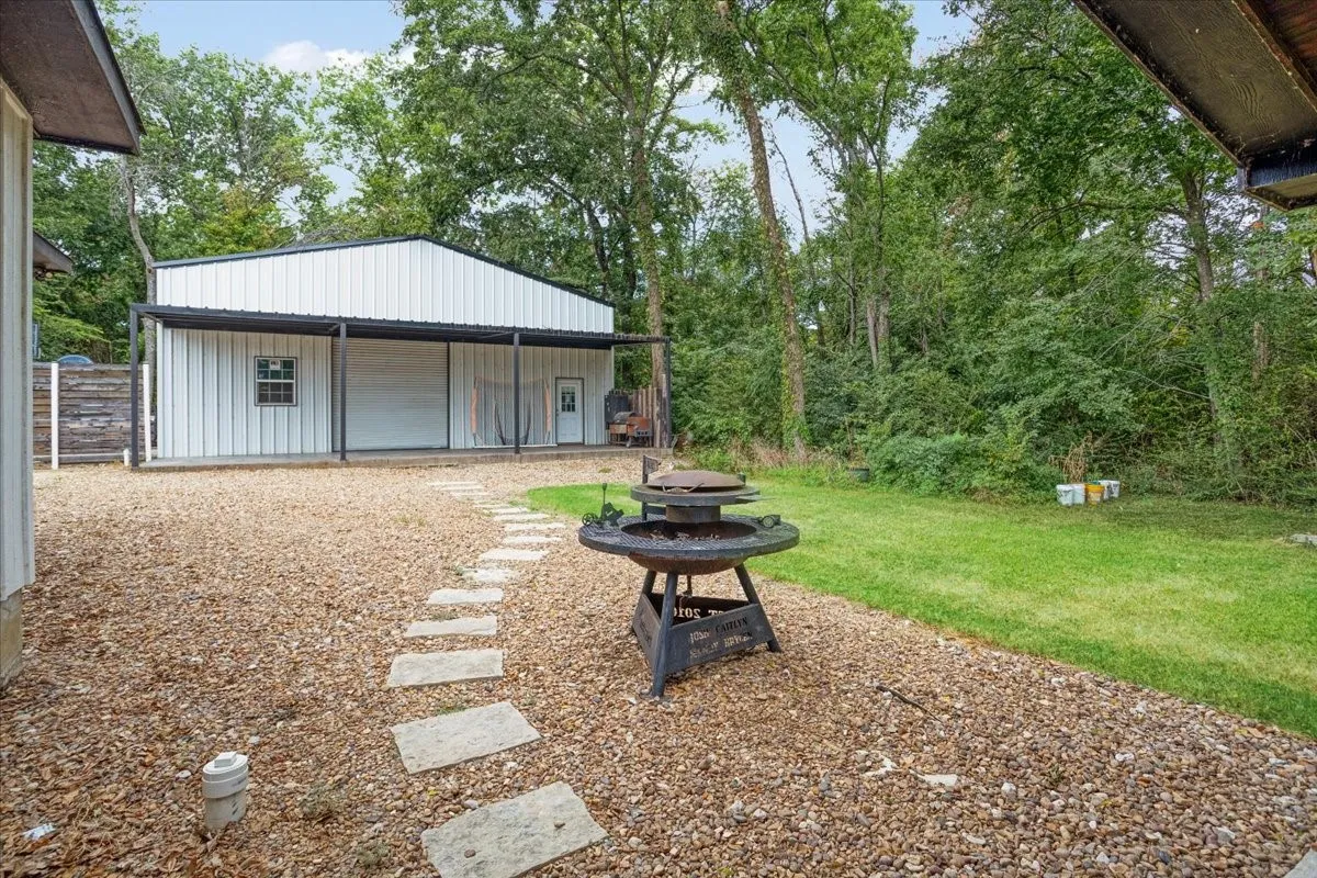 40x40 shop and covered porch