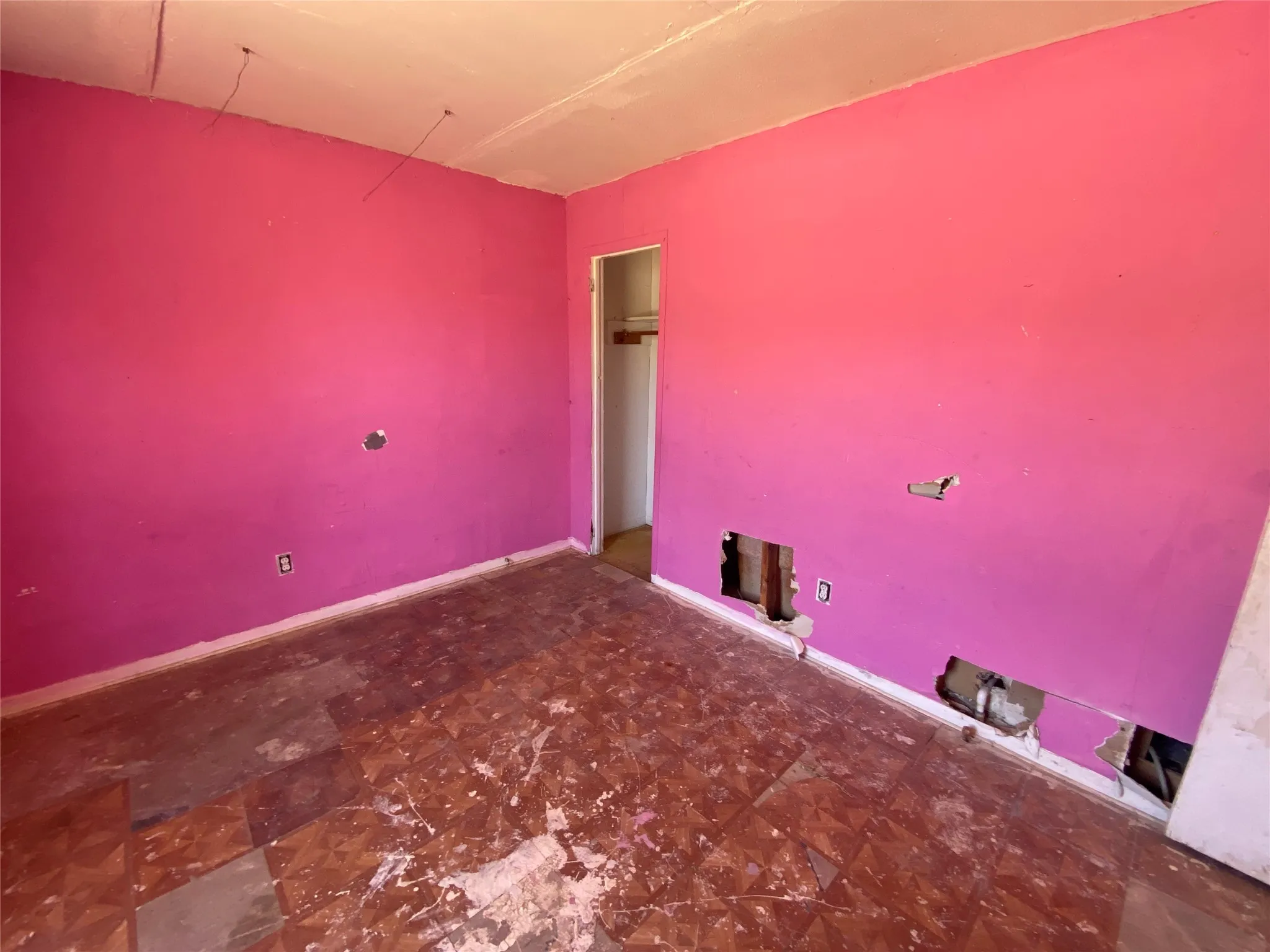 Single Family Residence For Sale in Coleman County , 1415 Mountain Street, Coleman, Texas 76834, 3 Bedroom, 2 Bathroom, Garage spaces, 1,260 Sqft, built in 1960, mls#21366039, Real Estate Agent in Coleman, Homes For Sale in Coleman county, Homes For Sale in Coleman, Realtor in Coleman Texas, Real Estate Brokerage Independent Realty Texas, Luminita Cordes Realtor