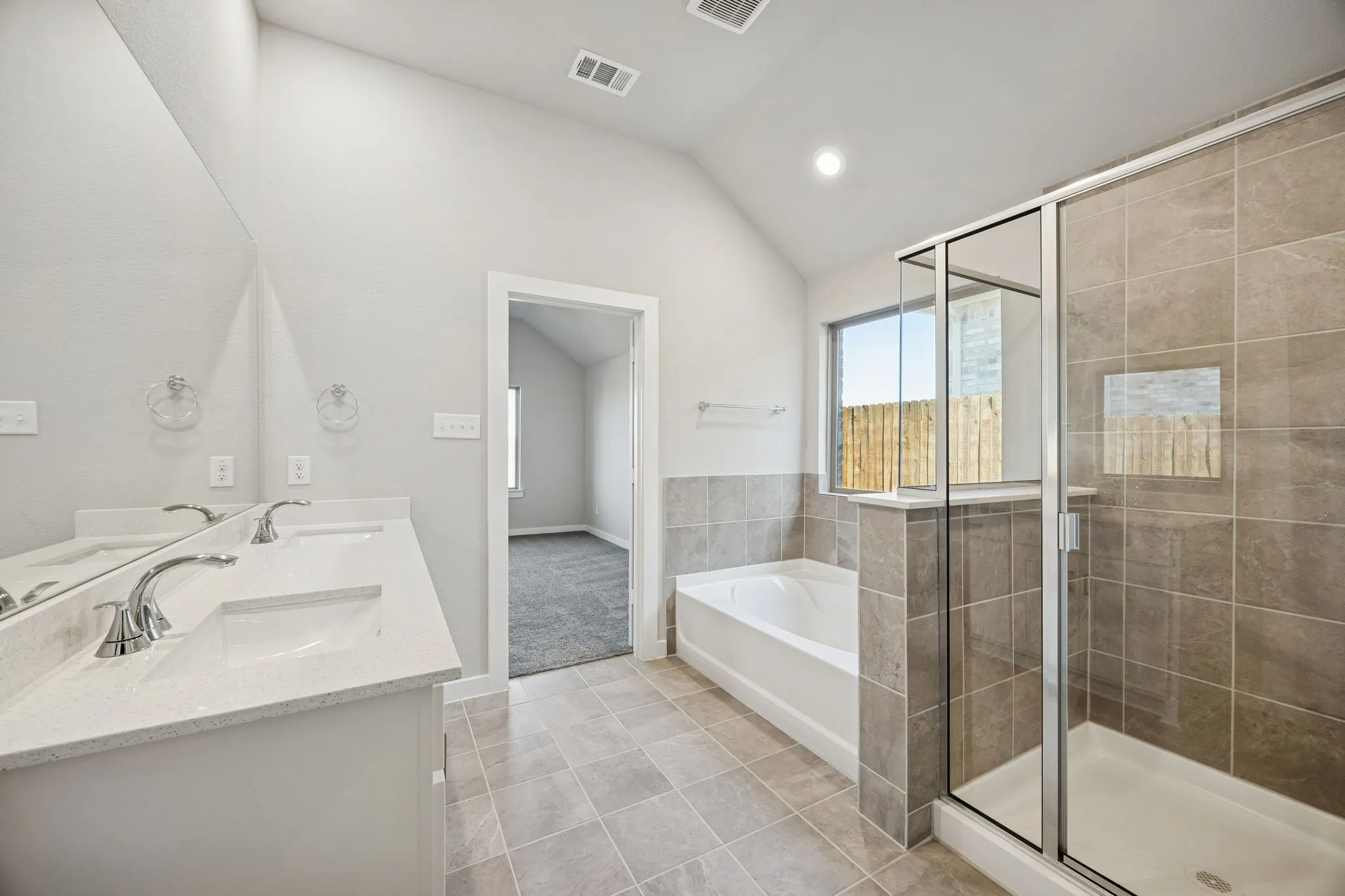 Single Family Residence For Sale in Kaufman County , 1533 Oakdale Drive, Kaufman, Texas 75142, 4 Bedroom, 2 Bathroom, 2 Garage spaces, 1,854 Sqft, built in 2026, mls#21367330, Real Estate Agent in Kaufman, Homes For Sale in Kaufman county, Homes For Sale in Kaufman, Realtor in Kaufman Texas, Real Estate Brokerage Independent Realty Texas, Luminita Cordes Realtor