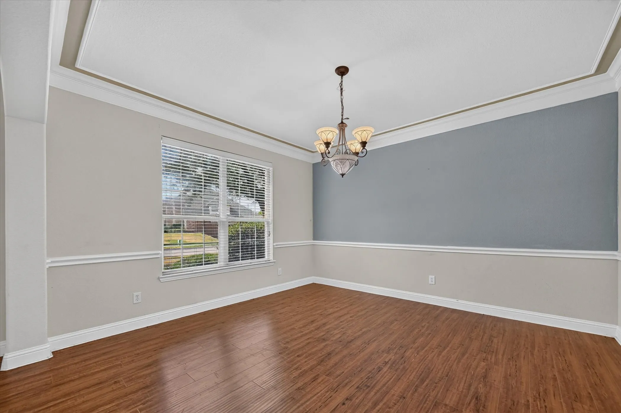 Single Family Residence For Sale in Collin County , 4433 Sanderosa Lane, Richardson, Texas 75082, 5 Bedroom, 4 Bathroom, 3 Garage spaces, 4,084 Sqft, built in 2004, mls#21367322, Real Estate Agent in Richardson, Homes For Sale in Collin county, Homes For Sale in Richardson, Realtor in Richardson Texas, Real Estate Brokerage Independent Realty Texas, Luminita Cordes Realtor