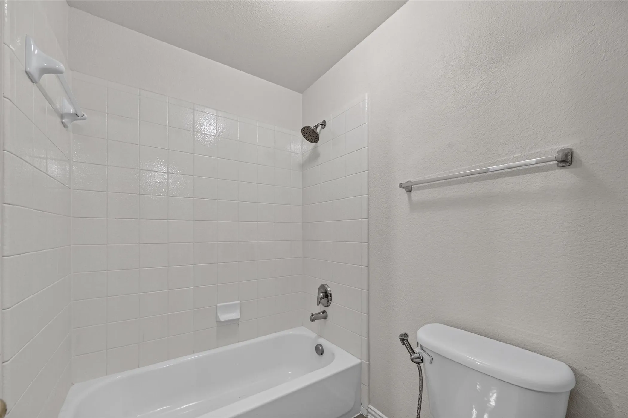 Single Family Residence For Sale in Collin County , 4433 Sanderosa Lane, Richardson, Texas 75082, 5 Bedroom, 4 Bathroom, 3 Garage spaces, 4,084 Sqft, built in 2004, mls#21367322, Real Estate Agent in Richardson, Homes For Sale in Collin county, Homes For Sale in Richardson, Realtor in Richardson Texas, Real Estate Brokerage Independent Realty Texas, Luminita Cordes Realtor