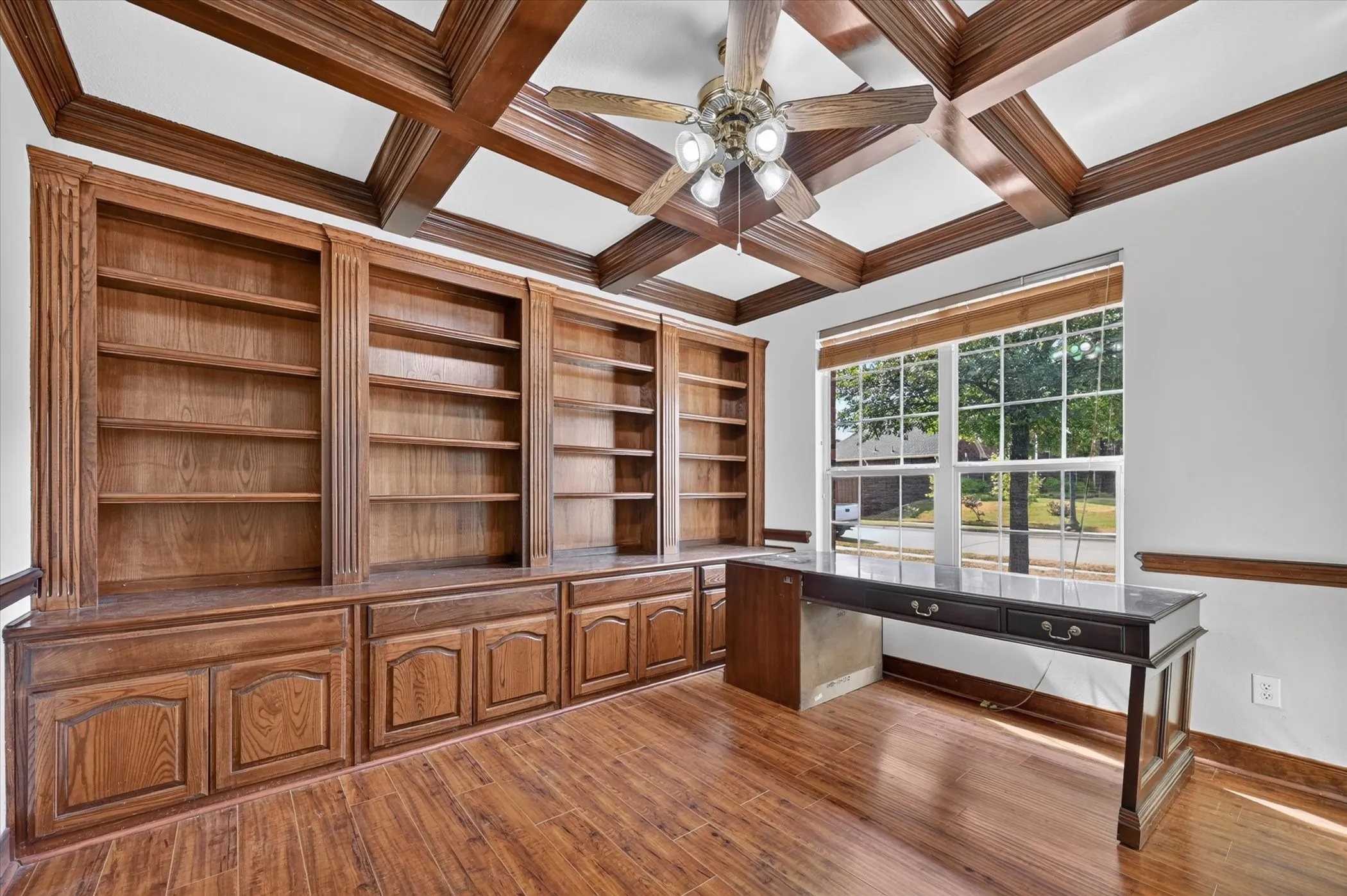 Single Family Residence For Sale in Collin County , 4433 Sanderosa Lane, Richardson, Texas 75082, 5 Bedroom, 4 Bathroom, 3 Garage spaces, 4,084 Sqft, built in 2004, mls#21367322, Real Estate Agent in Richardson, Homes For Sale in Collin county, Homes For Sale in Richardson, Realtor in Richardson Texas, Real Estate Brokerage Independent Realty Texas, Luminita Cordes Realtor