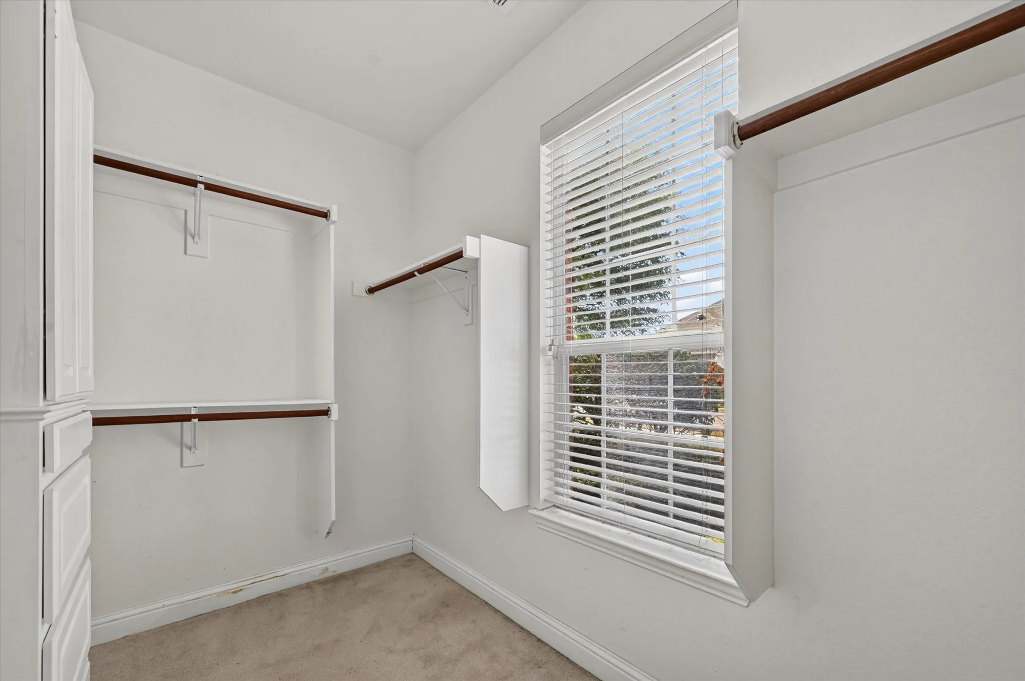 Single Family Residence For Sale in Collin County , 4433 Sanderosa Lane, Richardson, Texas 75082, 5 Bedroom, 4 Bathroom, 3 Garage spaces, 4,084 Sqft, built in 2004, mls#21367322, Real Estate Agent in Richardson, Homes For Sale in Collin county, Homes For Sale in Richardson, Realtor in Richardson Texas, Real Estate Brokerage Independent Realty Texas, Luminita Cordes Realtor