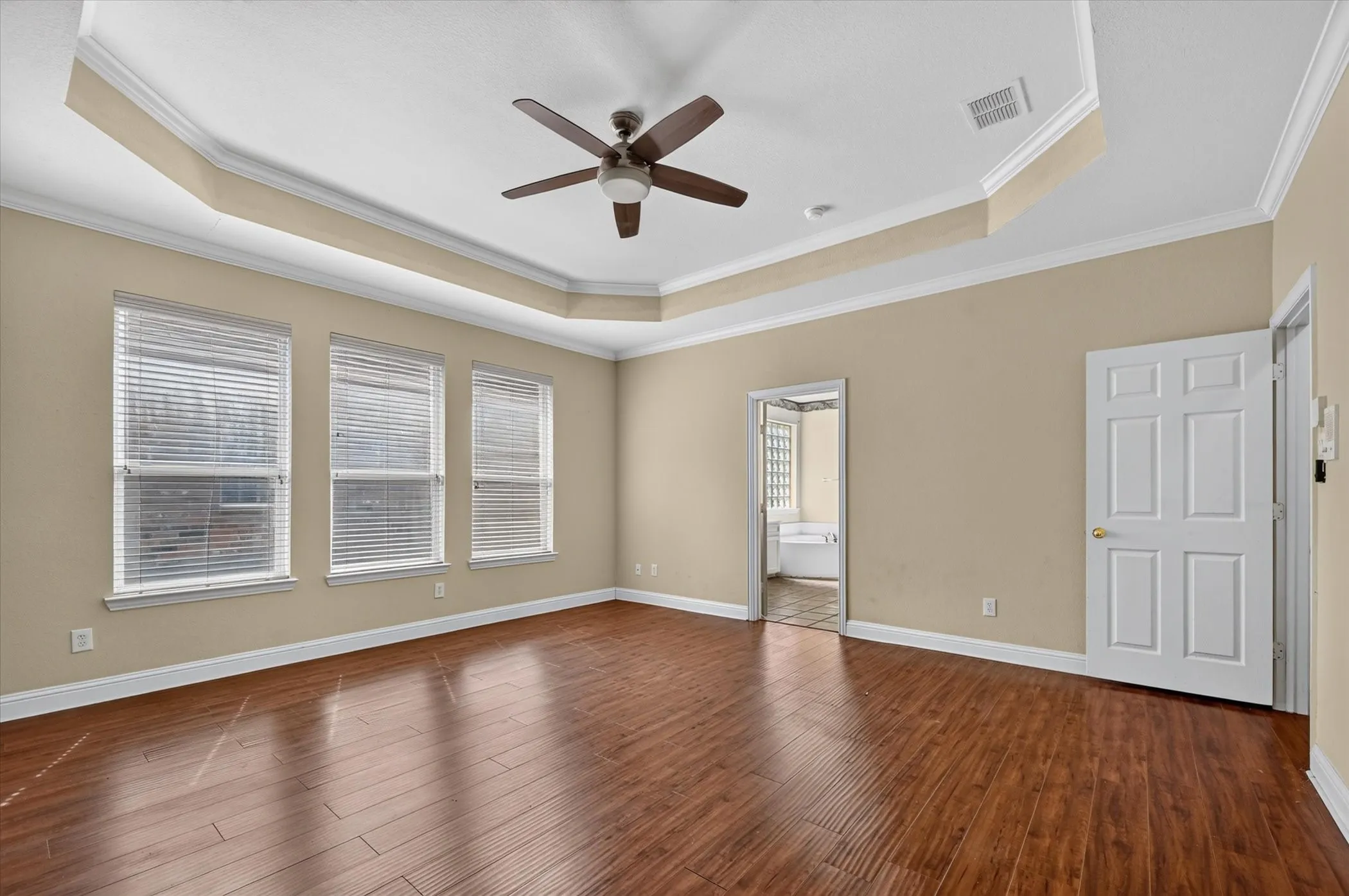 Single Family Residence For Sale in Collin County , 4433 Sanderosa Lane, Richardson, Texas 75082, 5 Bedroom, 4 Bathroom, 3 Garage spaces, 4,084 Sqft, built in 2004, mls#21367322, Real Estate Agent in Richardson, Homes For Sale in Collin county, Homes For Sale in Richardson, Realtor in Richardson Texas, Real Estate Brokerage Independent Realty Texas, Luminita Cordes Realtor