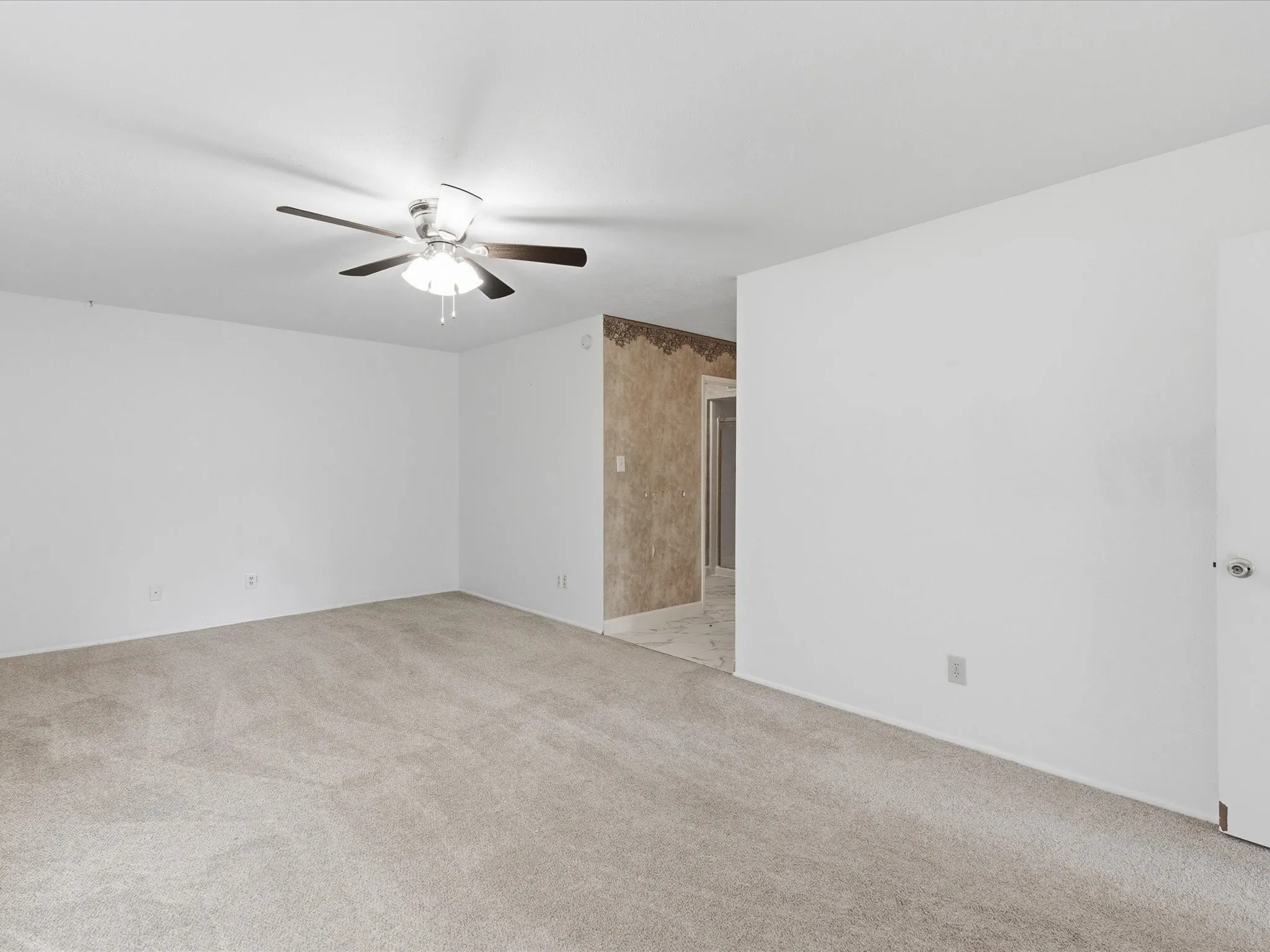 Single Family Residence For Rent in Collin County , 7612 Jerome Drive, Plano, Texas 75025, 3 Bedroom, 2 Bathroom, 2 Garage spaces, 1,963 Sqft, built in 1982, mls#21367333, Real Estate Agent in Plano, Homes For Rent in Collin county, Homes For Rent in Plano, Realtor in Plano Texas, Real Estate Brokerage Independent Realty Texas, Luminita Cordes Realtor