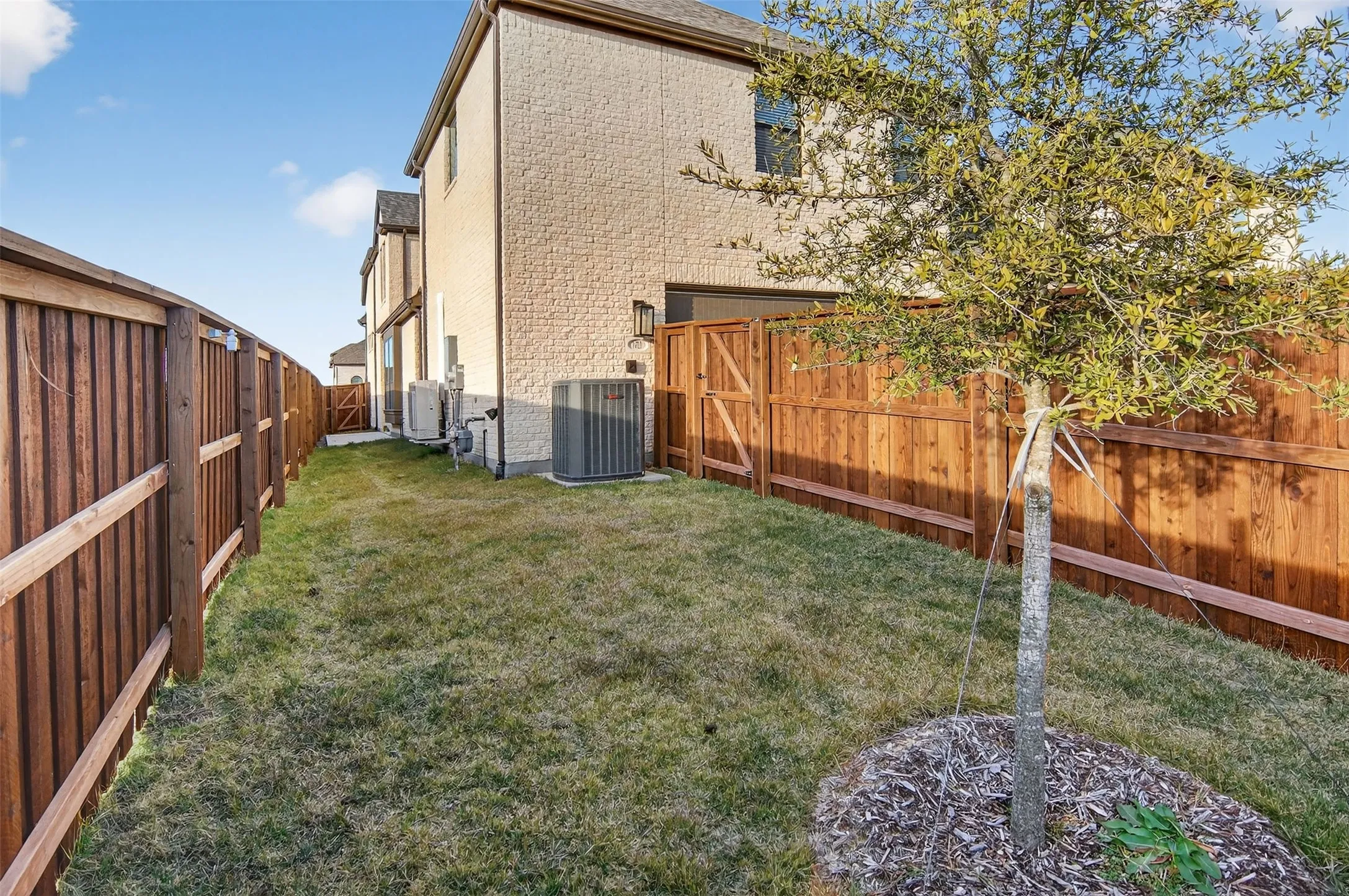 Townhouse For Rent in Parker County , 14521 Walsh Avenue, Fort Worth, Texas 76008, 4 Bedroom, 3 Bathroom, 2 Garage spaces, 2,304 Sqft, built in 2024, mls#21367045, Real Estate Agent in Fort Worth, Homes For Rent in Parker county, Homes For Rent in Fort Worth, Realtor in Fort Worth Texas, Real Estate Brokerage Independent Realty Texas, Luminita Cordes Realtor