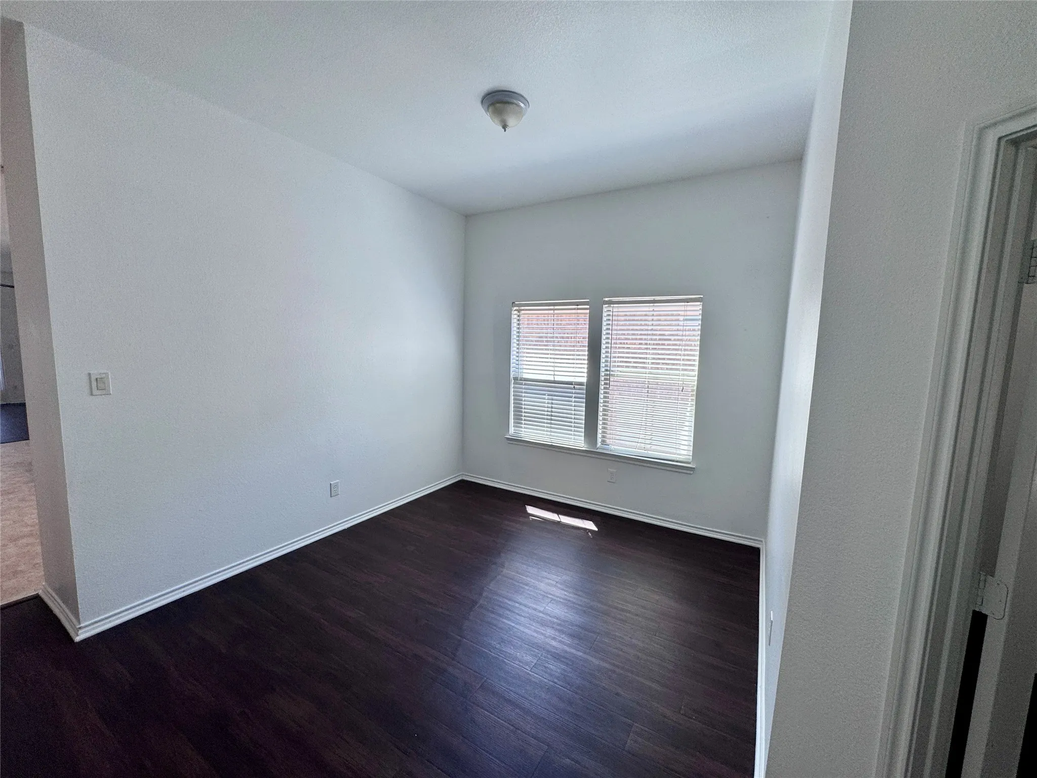 Single Family Residence For Rent in Denton County , 1613 Castle Creek Drive, Little Elm, Texas 75068, 4 Bedroom, 2 Bathroom, 2 Garage spaces, 2,094 Sqft, built in 2007, mls#21367190, Real Estate Agent in Little Elm, Homes For Rent in Denton county, Homes For Rent in Little Elm, Realtor in Little Elm Texas, Real Estate Brokerage Independent Realty Texas, Luminita Cordes Realtor