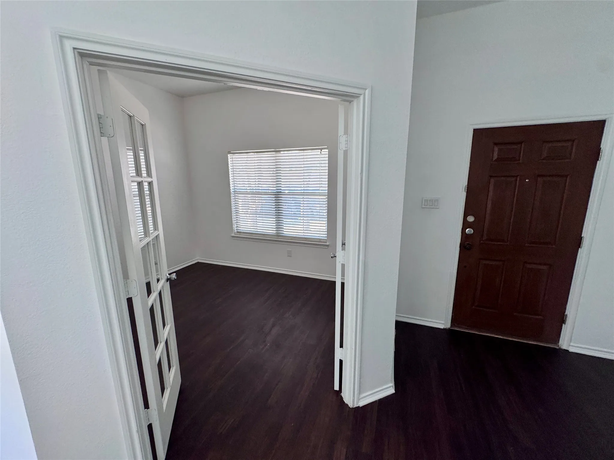 Single Family Residence For Rent in Denton County , 1613 Castle Creek Drive, Little Elm, Texas 75068, 4 Bedroom, 2 Bathroom, 2 Garage spaces, 2,094 Sqft, built in 2007, mls#21367190, Real Estate Agent in Little Elm, Homes For Rent in Denton county, Homes For Rent in Little Elm, Realtor in Little Elm Texas, Real Estate Brokerage Independent Realty Texas, Luminita Cordes Realtor