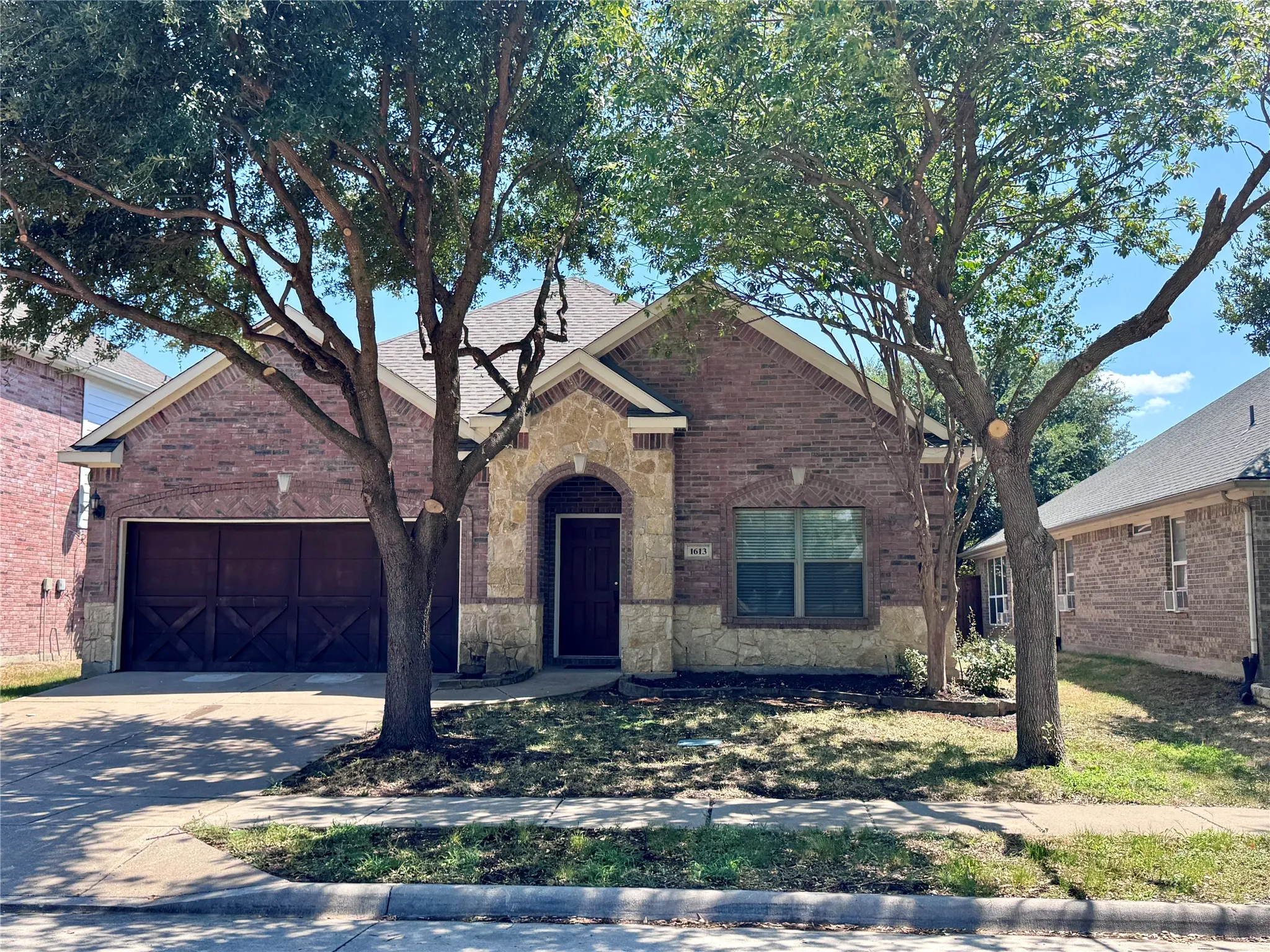 Single Family Residence For Rent in Denton County , 1613 Castle Creek Drive, Little Elm, Texas 75068, 4 Bedroom, 2 Bathroom, 2 Garage spaces, 2,094 Sqft, built in 2007, mls#21367190, Real Estate Agent in Little Elm, Homes For Rent in Denton county, Homes For Rent in Little Elm, Realtor in Little Elm Texas, Real Estate Brokerage Independent Realty Texas, Luminita Cordes Realtor
